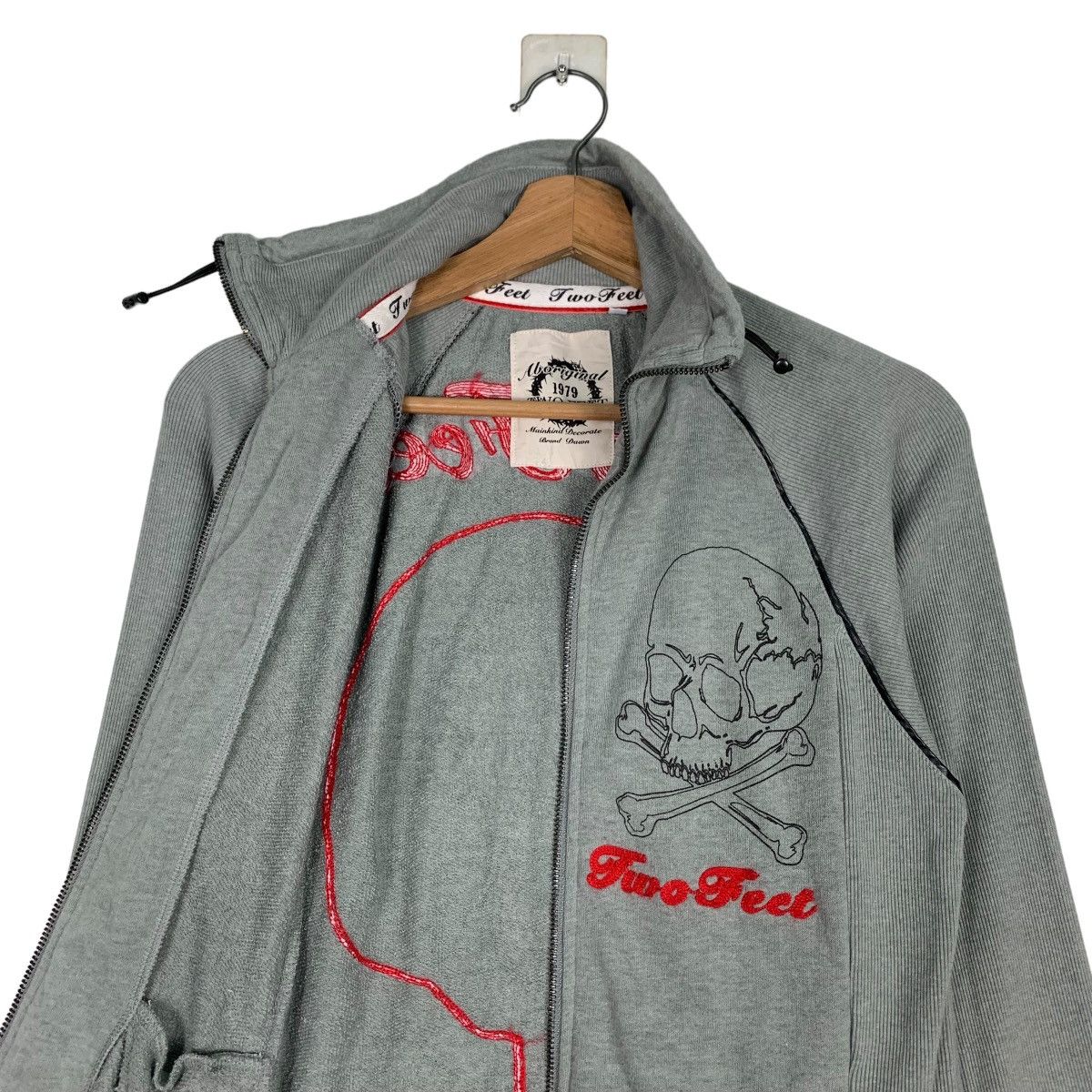 Japanese Brand TWO FEET Prayer Faith Skull Big Logo Sweater #0783-C35 Size US M / EU 48-50 / 2 - 11 Thumbnail