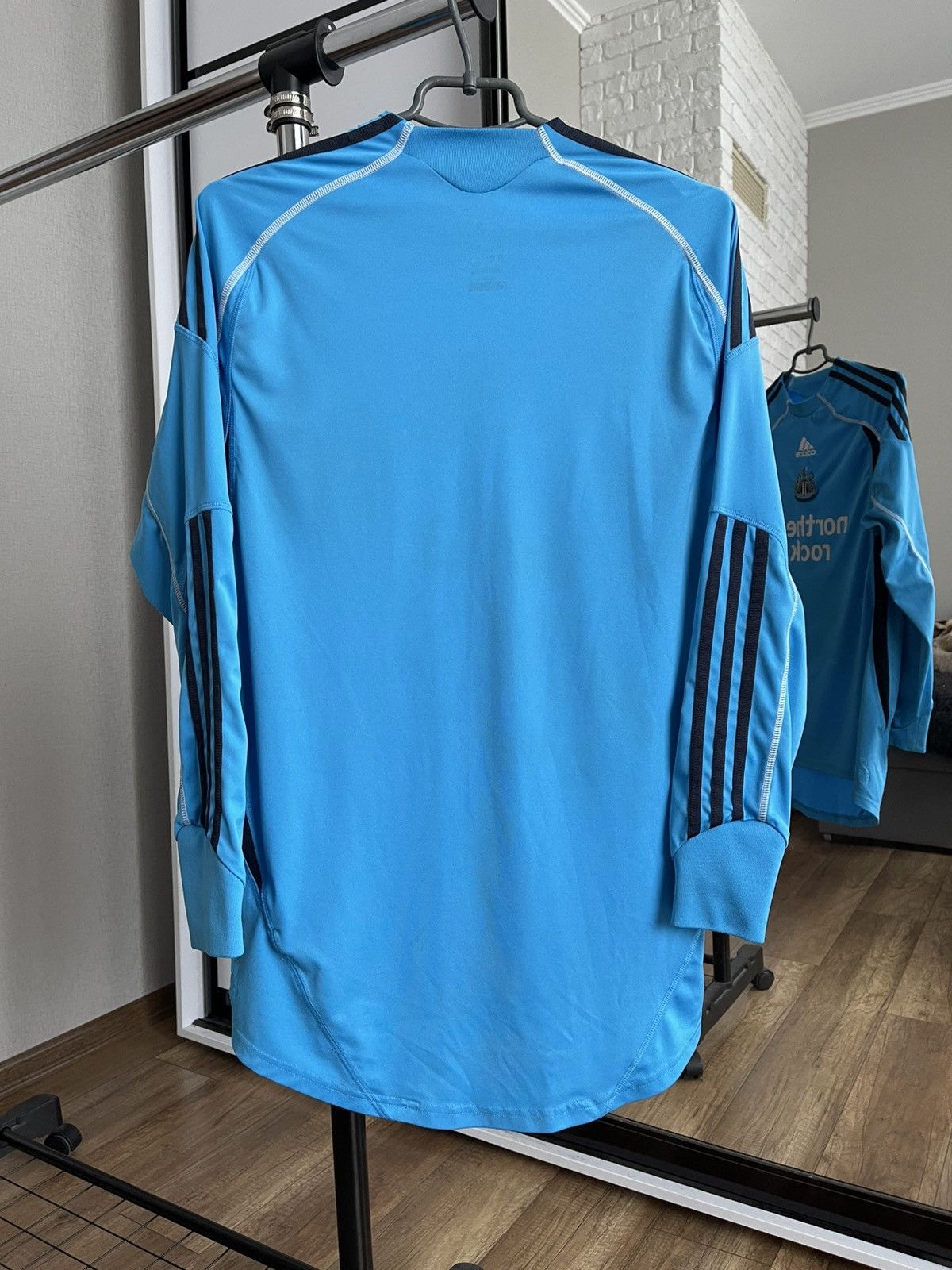 Adidas 2009/2010 Adidas Newcastle Vintage Soccer Jersey Goalkeeper Size US S / EU 44-46 / 1 - 4 Thumbnail