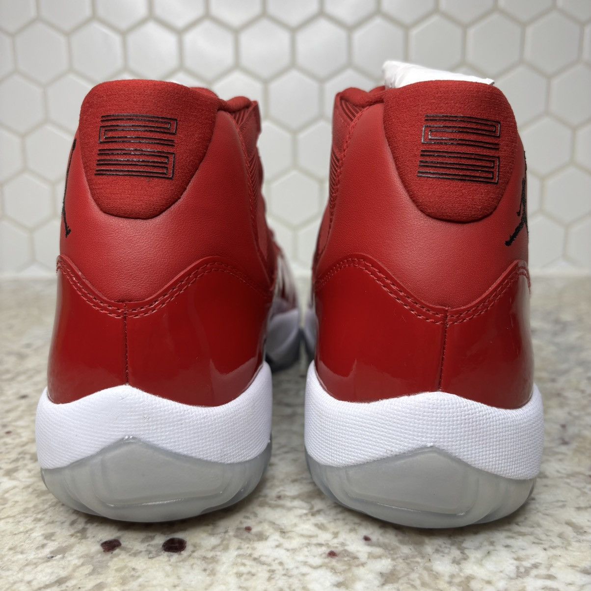 Jordan Brand Size 8-Jordan 11 Retro Win Like 96 BRAND NEW W/O BOX Size US 8 / EU 41 - 5 Thumbnail