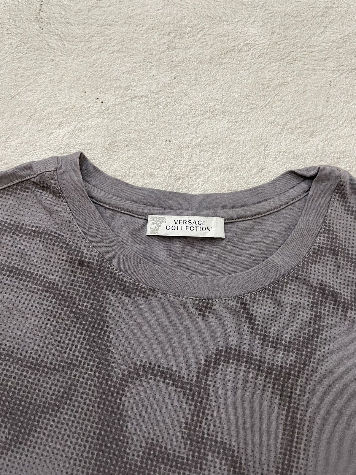 Versace 2000s Versace Iconic Logo Graphic Y2K Hysteric Ifsix Japan Size US S / EU 44-46 / 1 - 3 Thumbnail