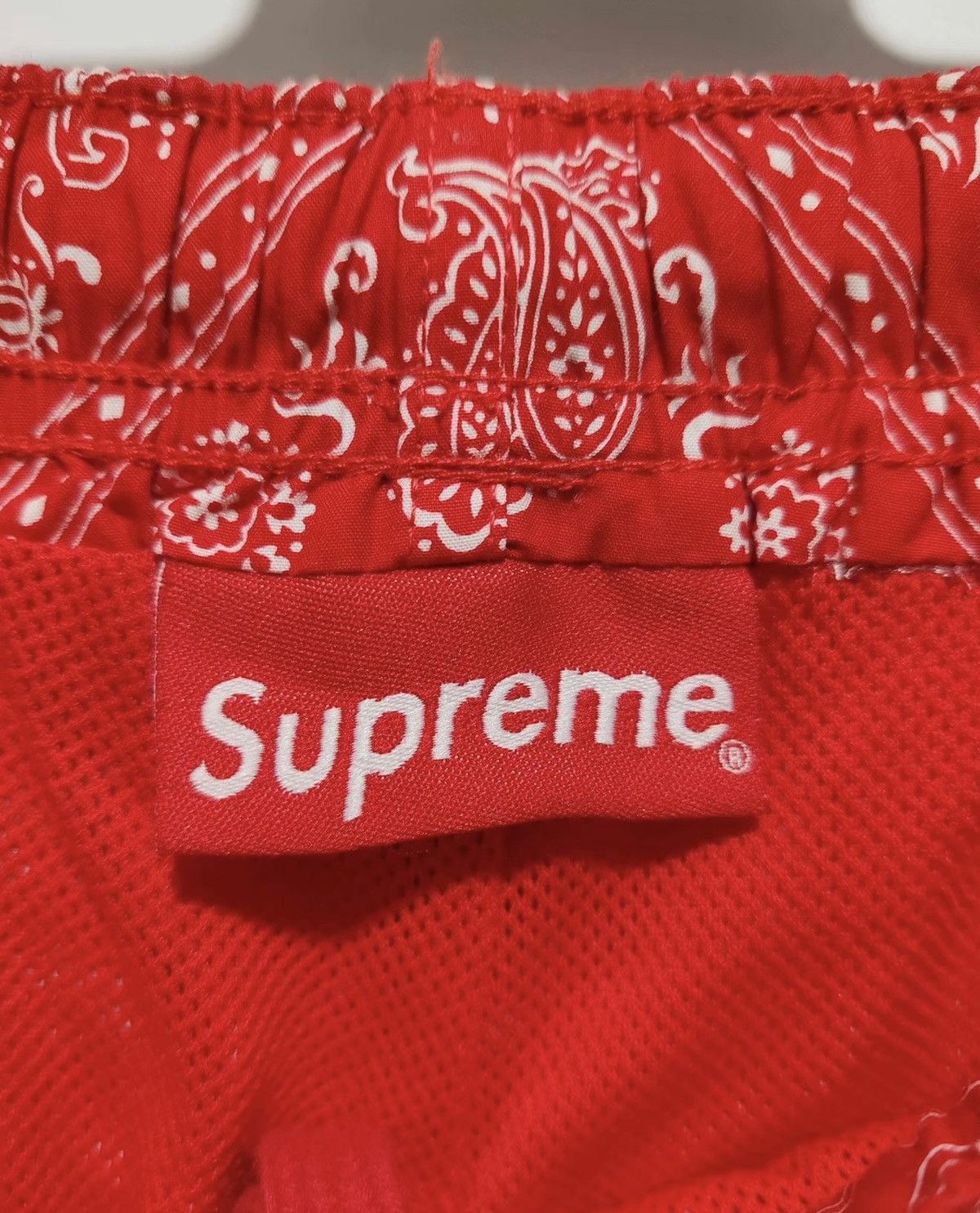Supreme Supreme red bandana paisley track pant Size US 32 / EU 48 - 3 Thumbnail