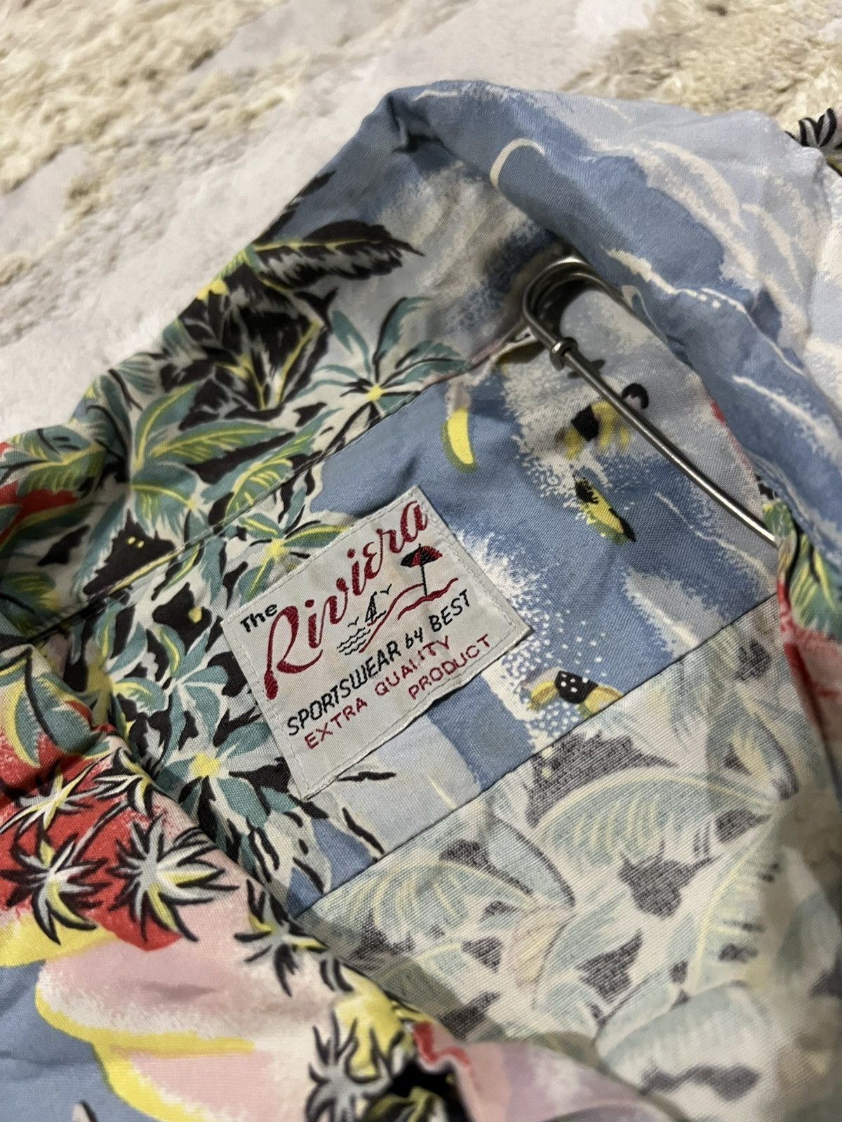 Vintage Vintage 1960s "Land of Aloha" Riviera Rayon Hawaiian Shirt Size US L / EU 52-54 / 3 - 6 Thumbnail