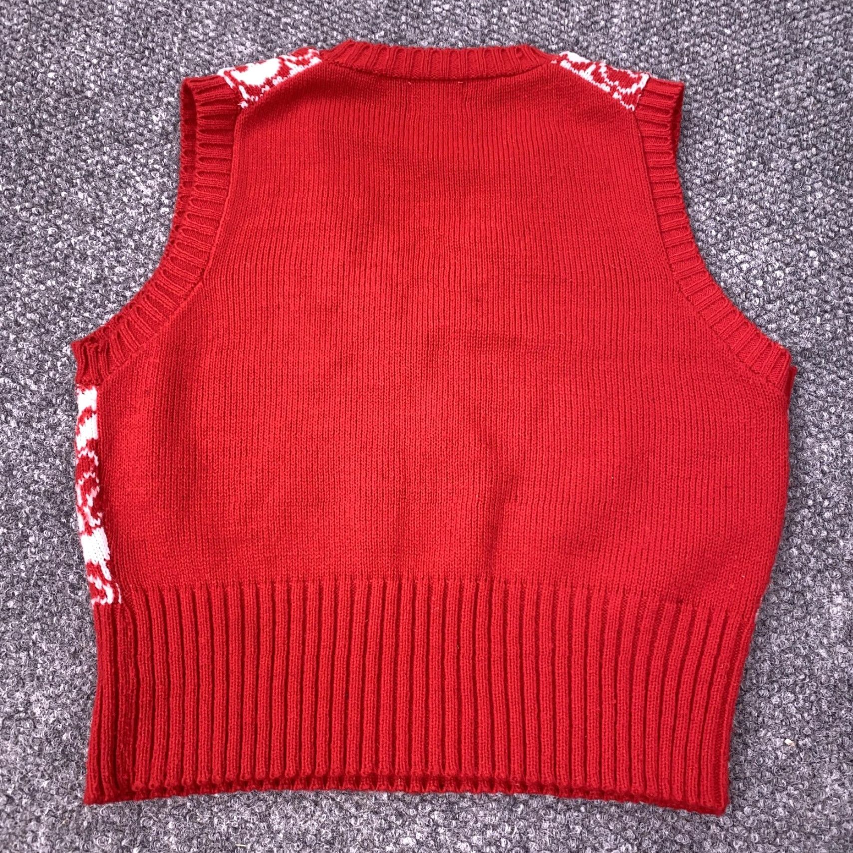 Tallia VINTAGE Tallia Red Knit Sweater Vest Womens Large 100% Acrylic Taiwan 90s Geometric Pattern Knit Vest Women L Red Size L / US 10 / IT 46 - 3 Thumbnail
