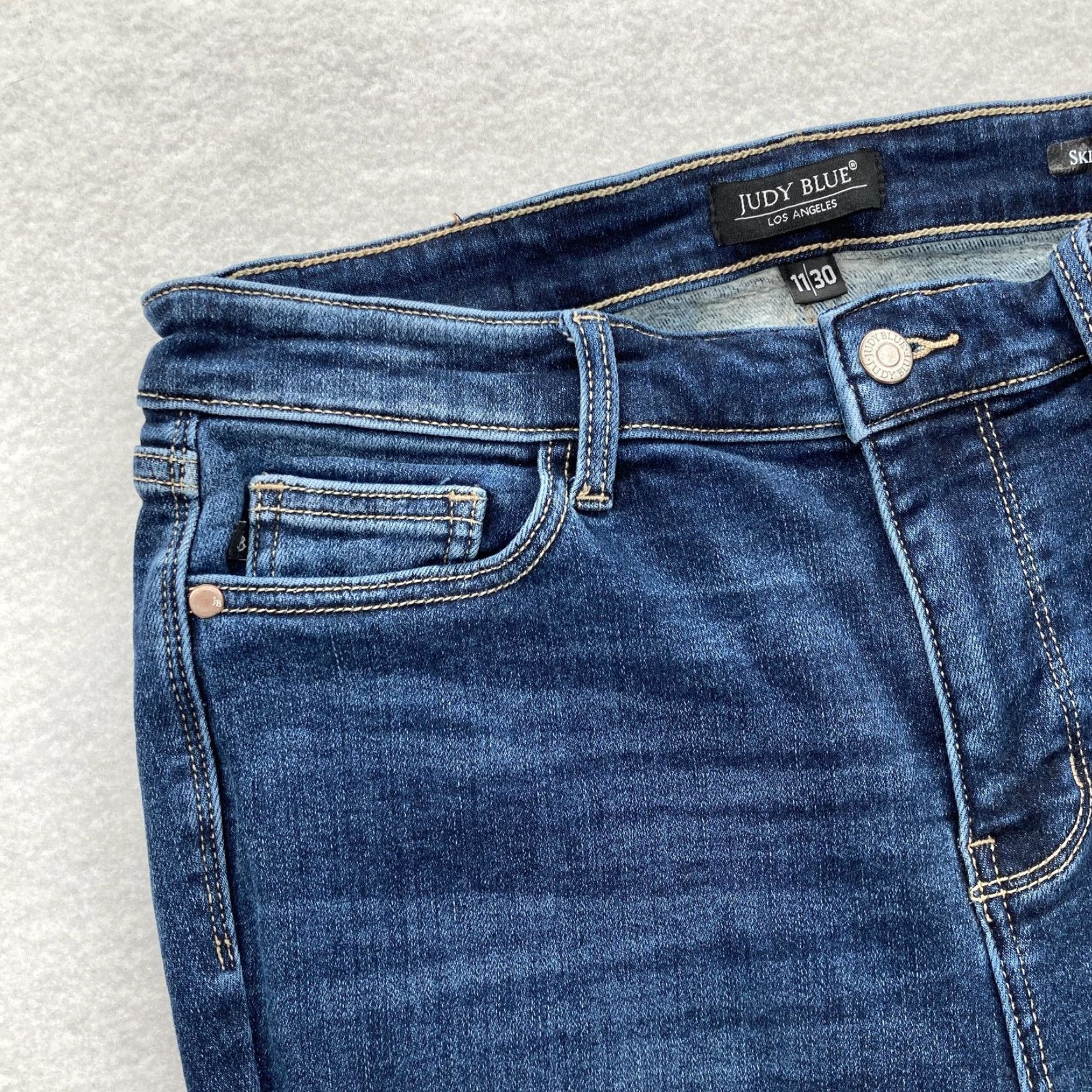 Denime Judy Blue Jeans Womens Skinny Dark Wash Stretch Denim 11/30 Preppy Slim Rise Mid 28in Inseam Size 30" / US 8 / IT 44 - 3 Thumbnail