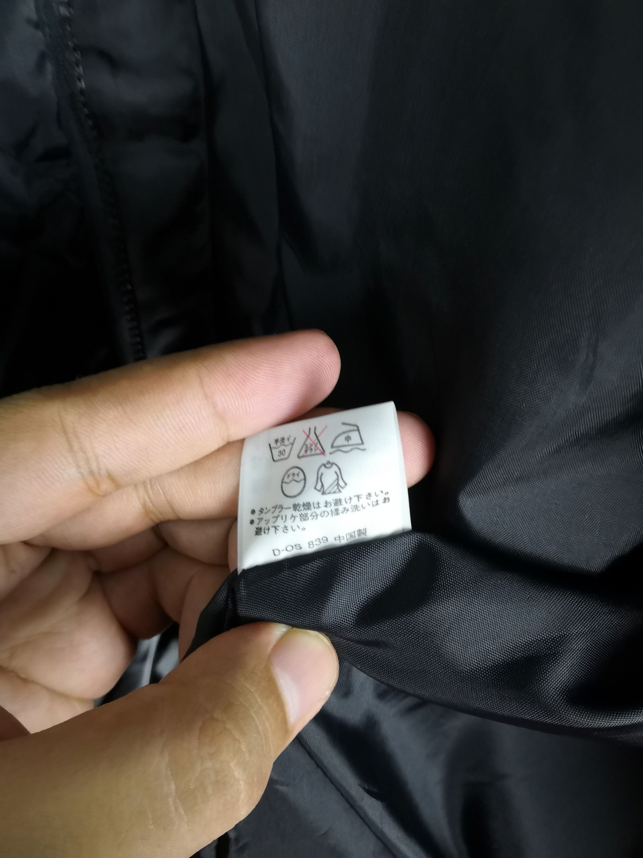 NBA Vintage NBA Chicago Bulls Puffer Jacket Big Logo Winter Size US L / EU 52-54 / 3 - 7 Thumbnail