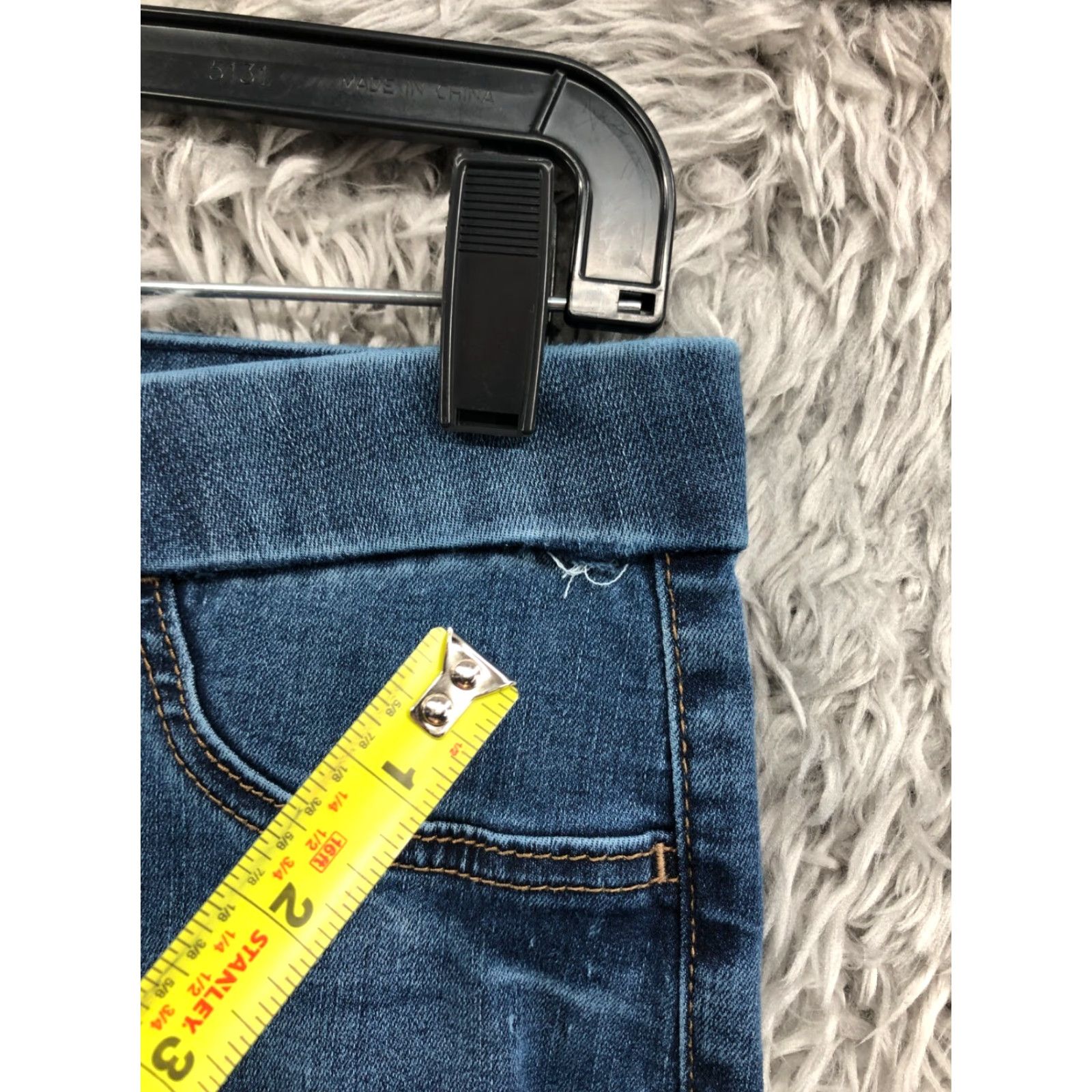 Vintage No Boundaries Jeans Size L Juniors Medium Wash Blue High Rise Regular Fit 28 in Inseam 27 in 5-Pocket Denim Skinny Womens Jeans Size 36" / US 14 / IT 50 - 5 Thumbnail