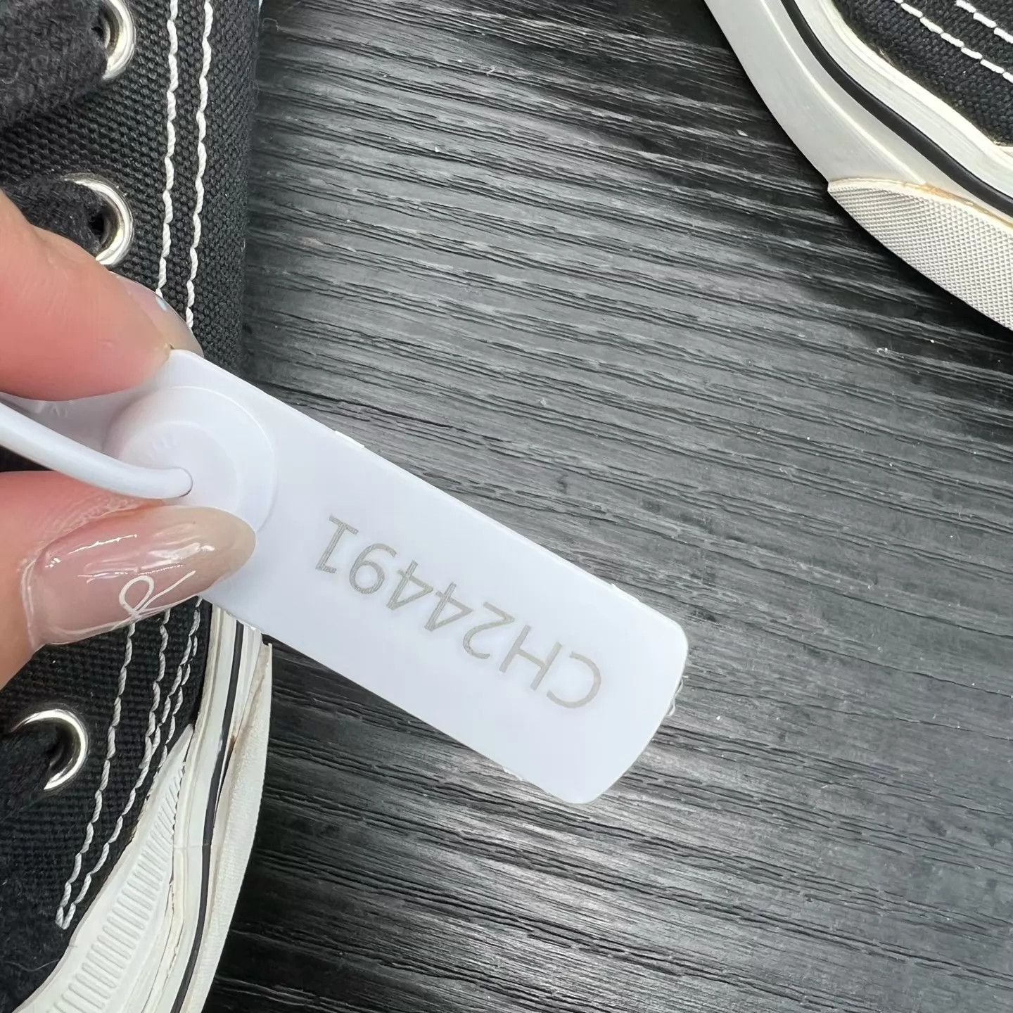 Chanel Chanel color block black white 38 sneakers box mint Size US 7.5 / IT 37.5 - 9 Thumbnail