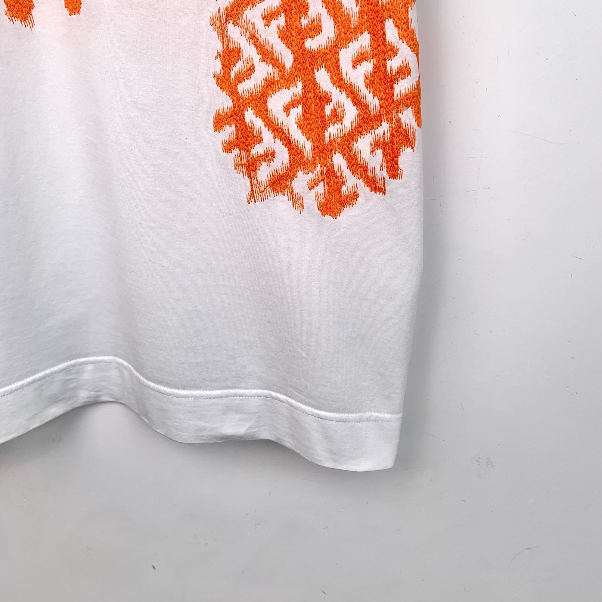 Fendi Fendi Mens White & Orange Logo T-Shirt L 100% Cotton Made In Size US L / EU 52-54 / 3 - 4 Thumbnail