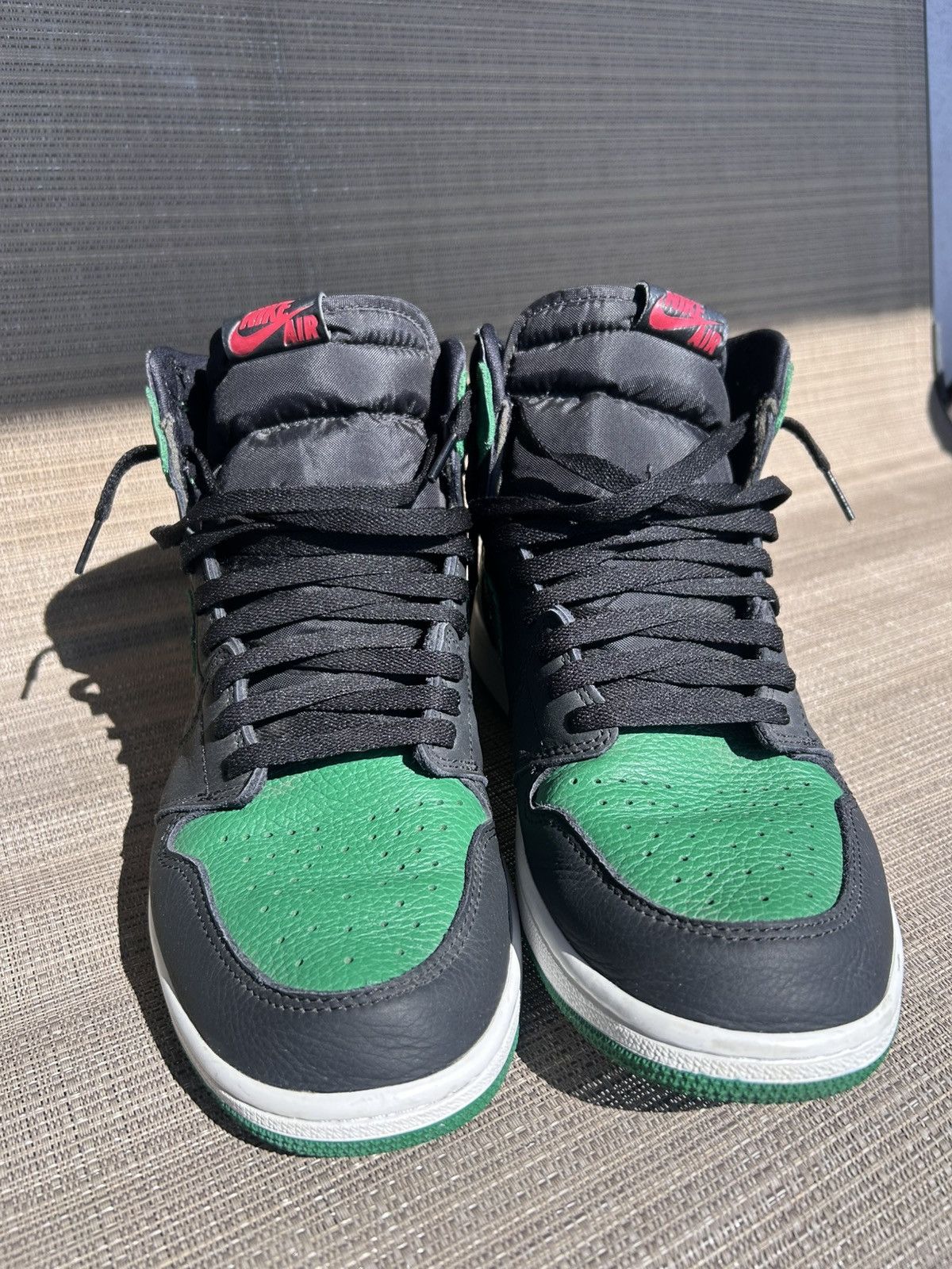 Jordan Brand Jordan 1 Retro High Pine Green Black Size US 11 / EU 44 - 3 Thumbnail