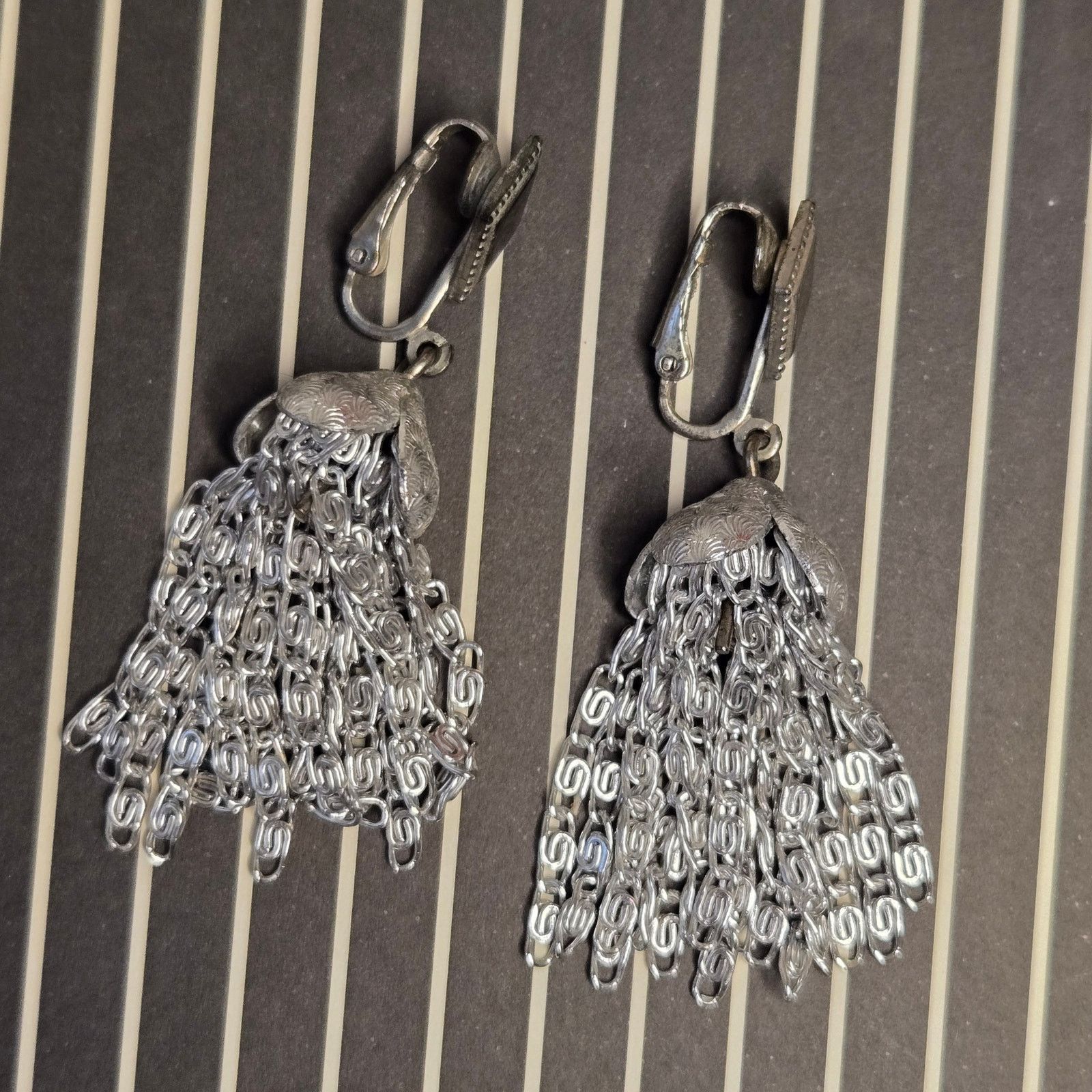 Vintage VTG Sarah Coventry Charisma Silver Tassel Clip On Earrings Size ONE SIZE - 9 Thumbnail