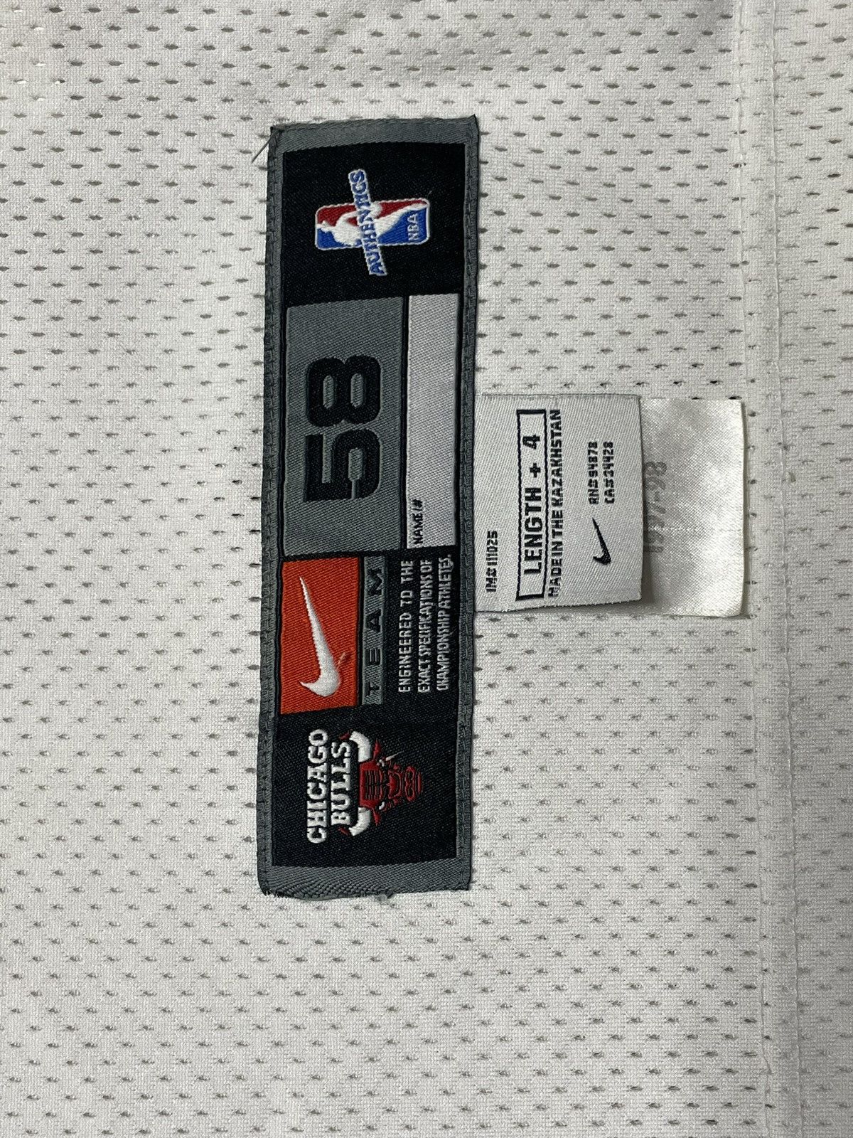 Nike × Vintage 97-98 bulls jordan jersey Size US XXL / EU 58 / 5 - 5 Thumbnail