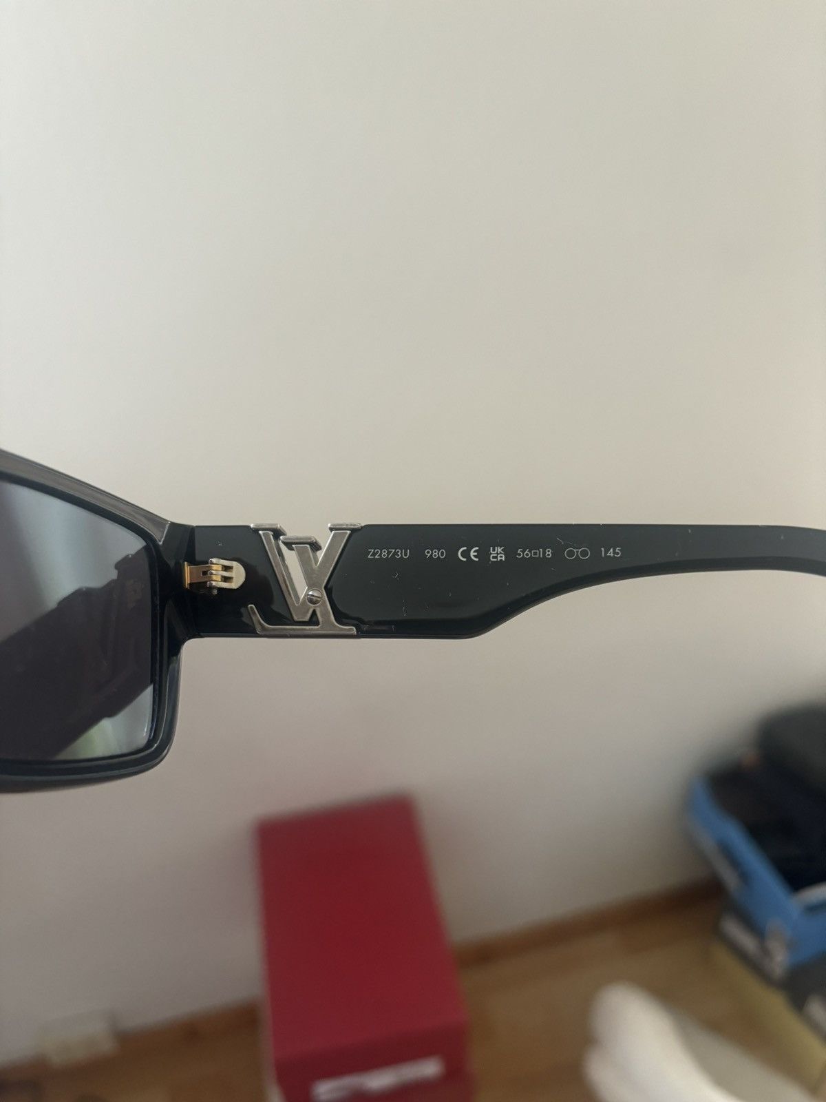 Louis Vuitton Louis Vuitton Flower Square Sunglasses/ Size ONE SIZE - 7 Thumbnail