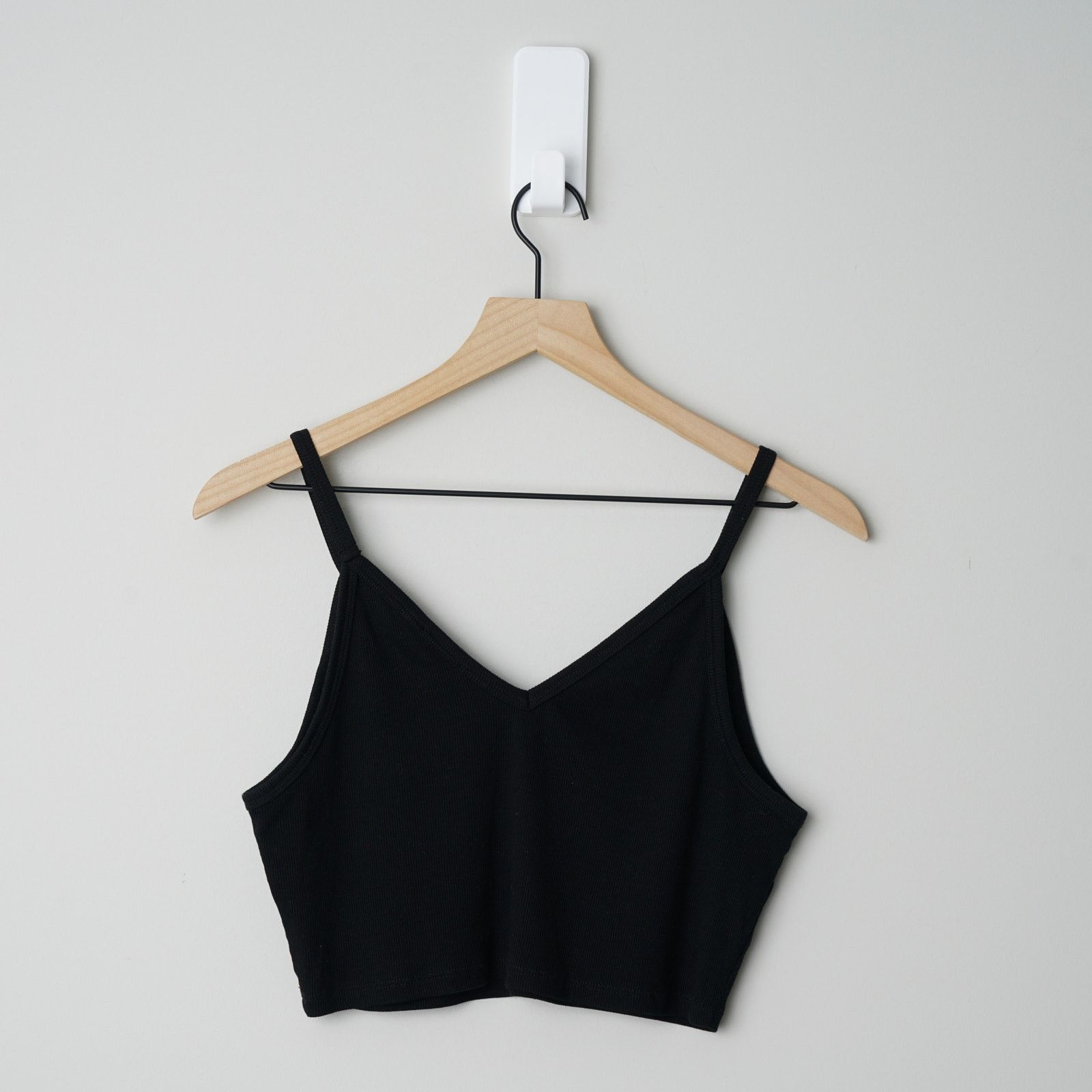 Zara Zara Ribbed Black Crop Top Spaghetti Strap Cami Solid V-neck Size L / US 10 / IT 46 - 4 Thumbnail