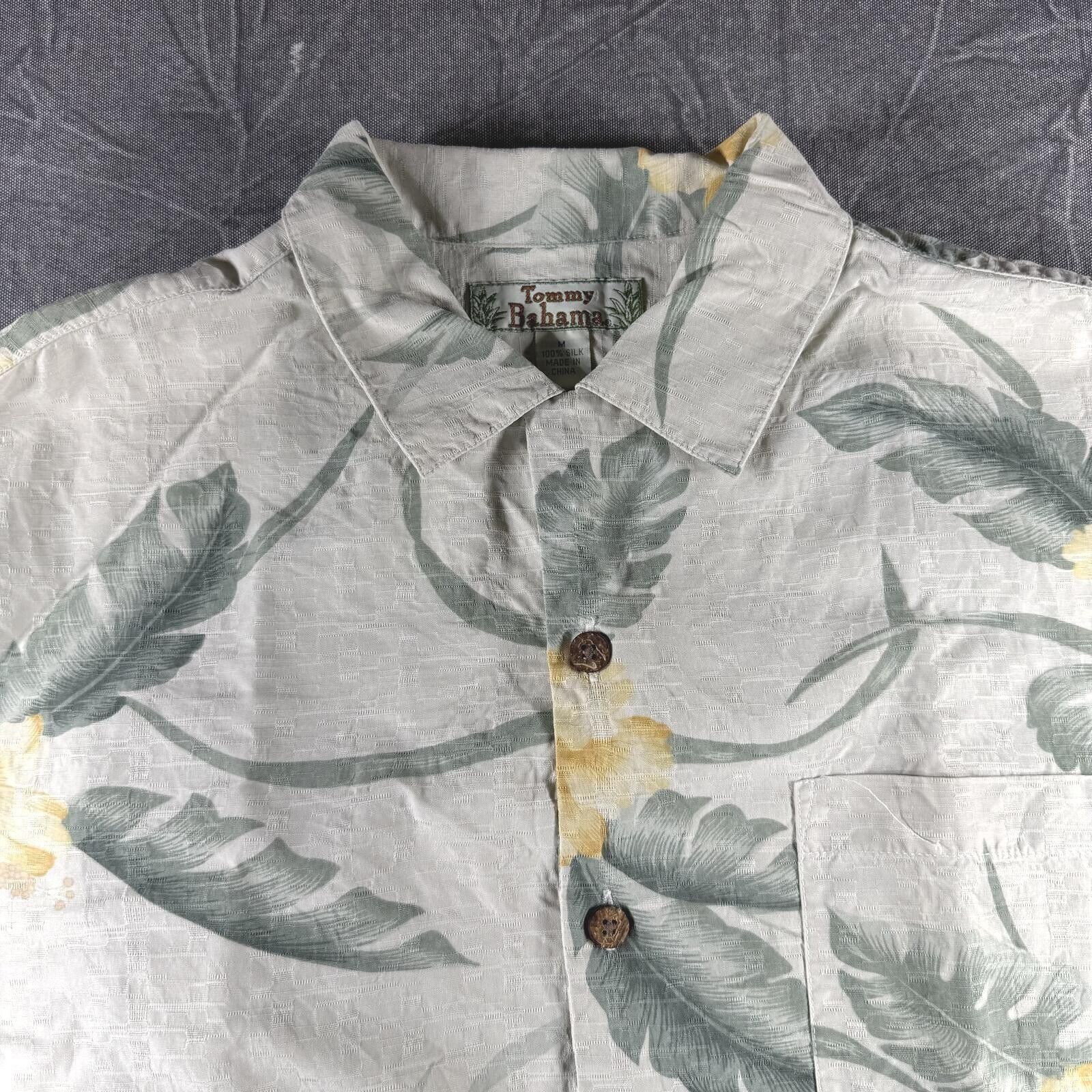 Tommy Bahama Tommy Bahama Shirt Men's M Green Beige Vintage Silk Size US M / EU 48-50 / 2 - 2 Thumbnail