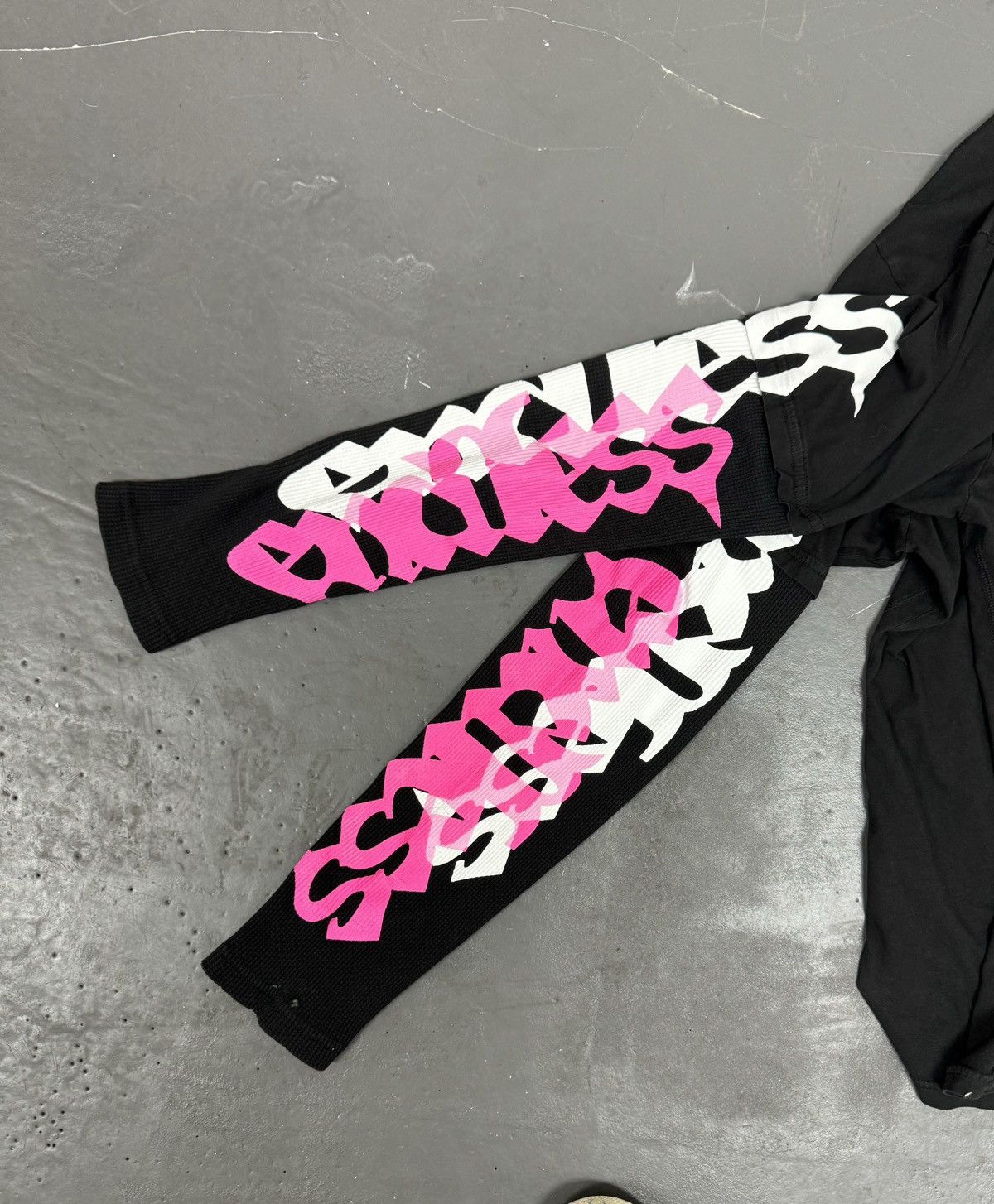 Endless × Vlone Endless Black/Pink Longsleeve Size US L / EU 52-54 / 3 - 3 Thumbnail