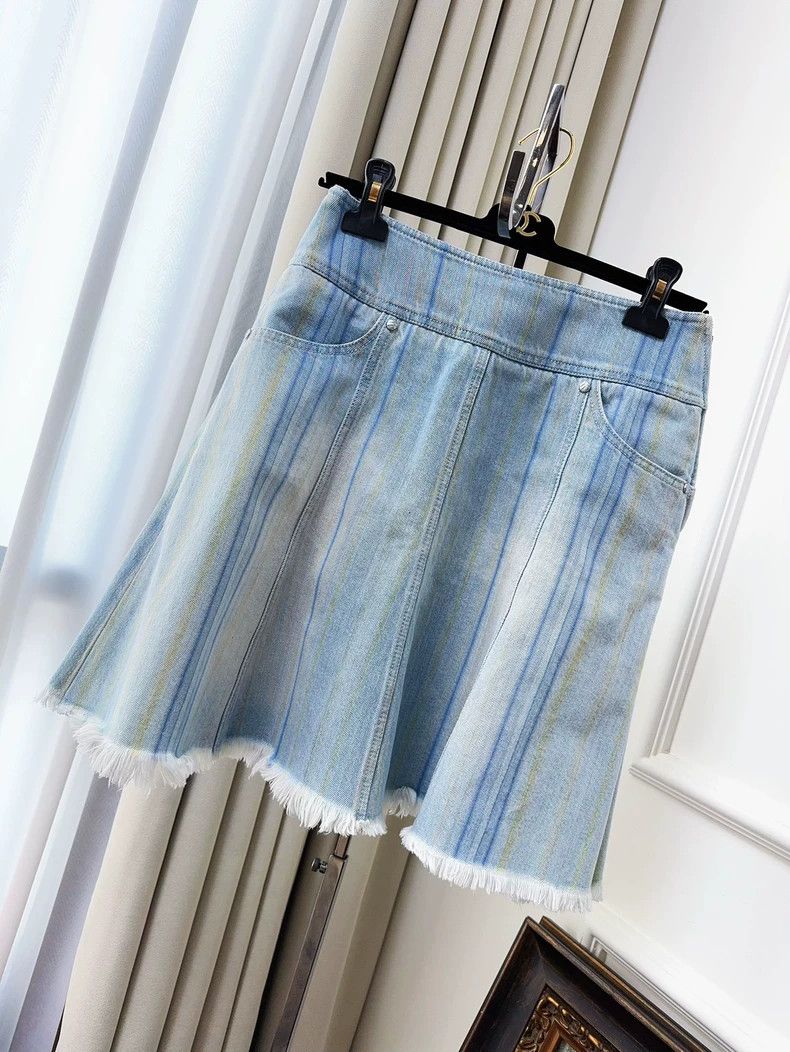 Chanel Waterfall series vertical striped blue denim skirt