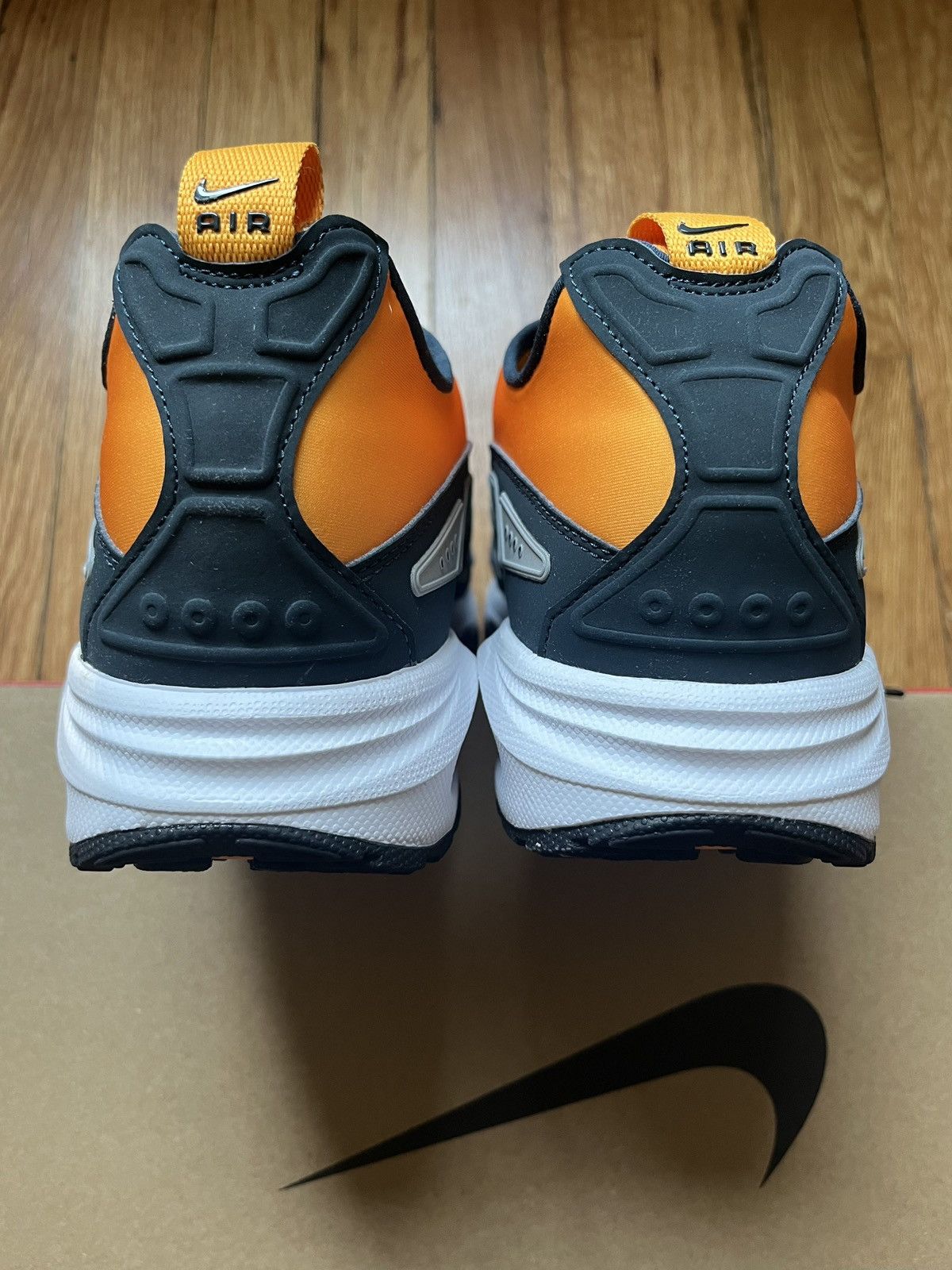 Nike Nike Air Max Sunder SNDR Canyon Gold HJ8080-700 Size US 9.5 / EU 42-43 - 5 Thumbnail