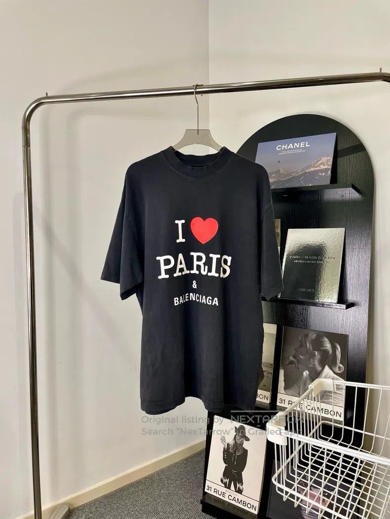 Balenciaga Balenciaga Heart Letter Pattern Printed Round Neck Casual Size US S / EU 44-46 / 1 - 1 Thumbnail