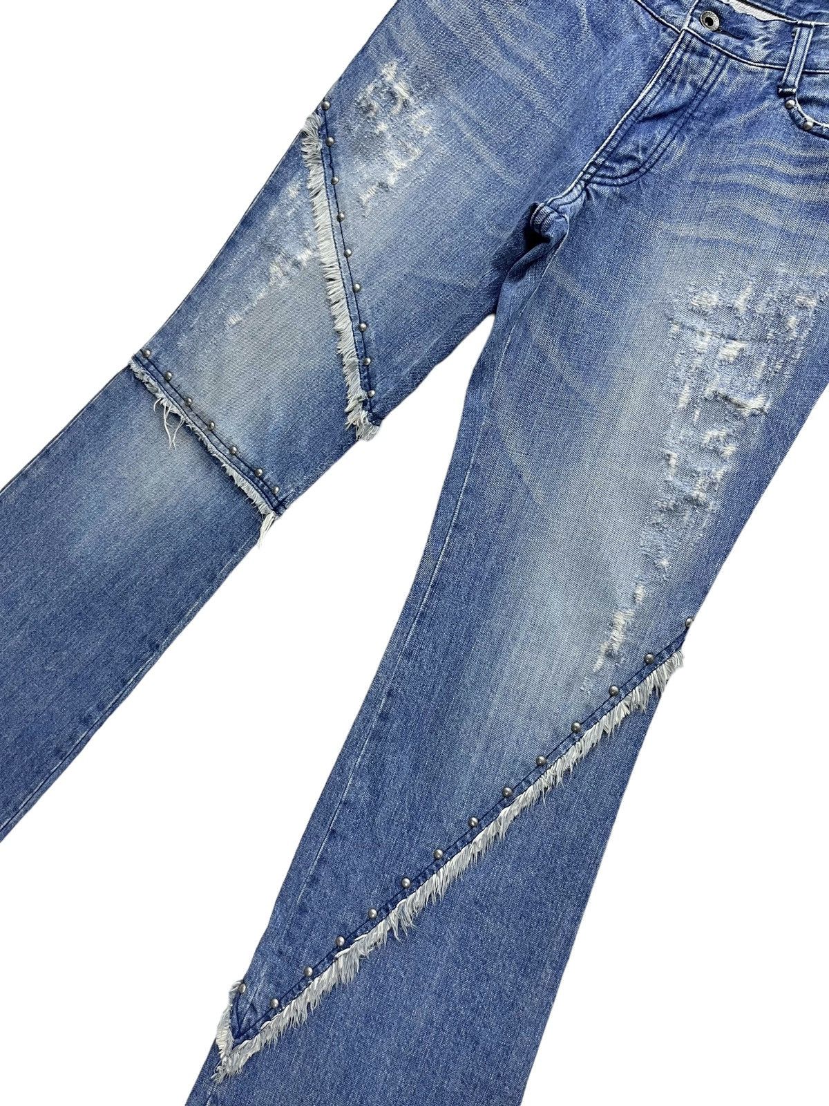 5351 POUR LES HOMMES FYE💥Vtg 5351 HOMMES Distressed Spliced Frayed Studded Flare Size US 31 - 11 Thumbnail