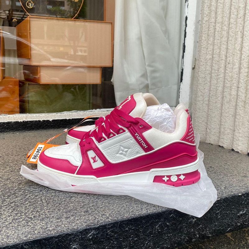 Louis Vuitton Louis Vuitton Trainer Low Top Fashion Sneakers 0079 Size US 8.5 / EU 41-42 - 1 Thumbnail