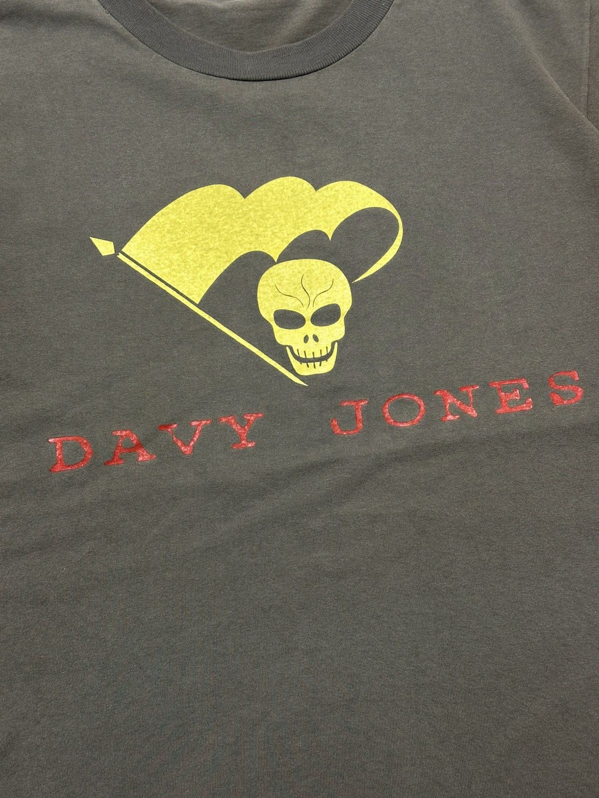 Vintage vintage 1990s Davy Jones skull flag t-shirt . Size US M / EU 48-50 / 2 - 2 Thumbnail