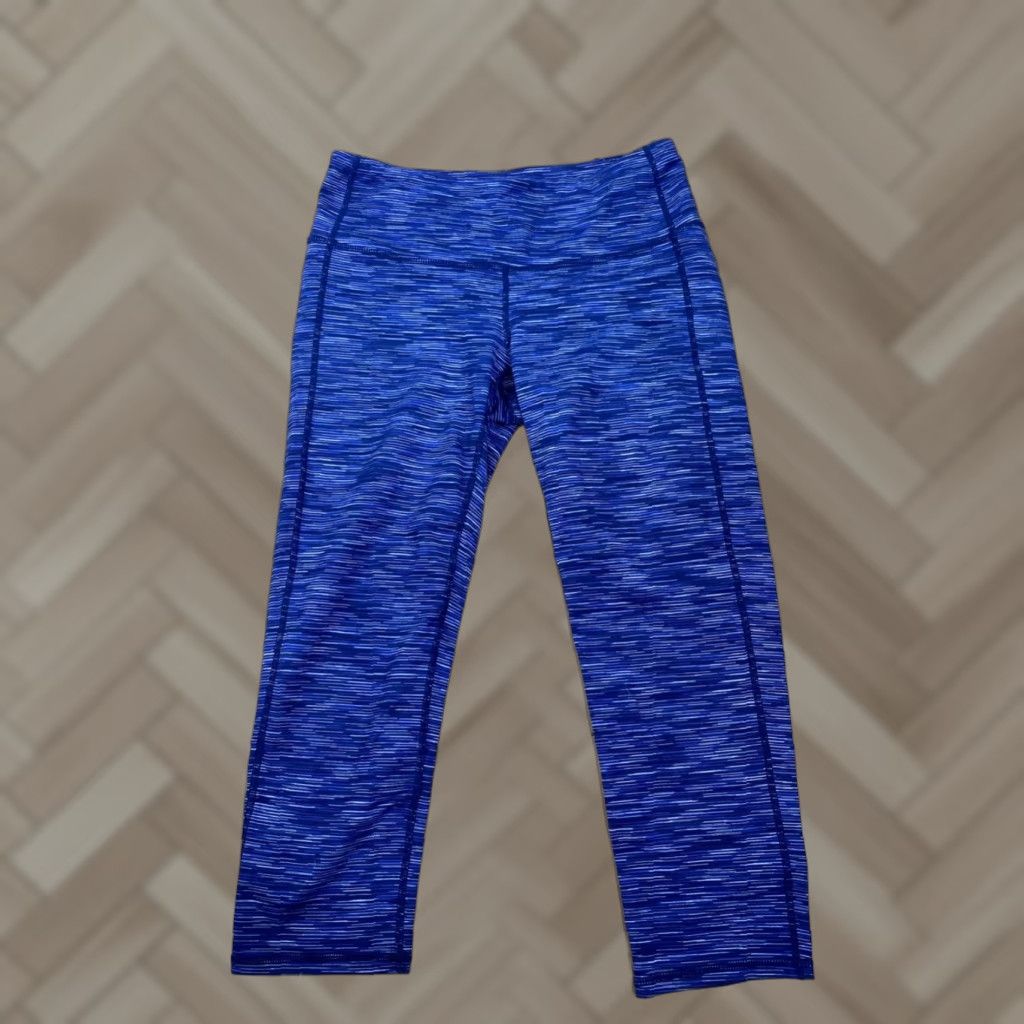 Athleta Athleta Leggings Capri Womens Size S Blue/Purple Activewear Yoga Gym Casual Breathable Elastic Waist Blended Fabric Women's Capris (Vintage: No) Size 28" / US 6 / IT 42 - 1 Thumbnail