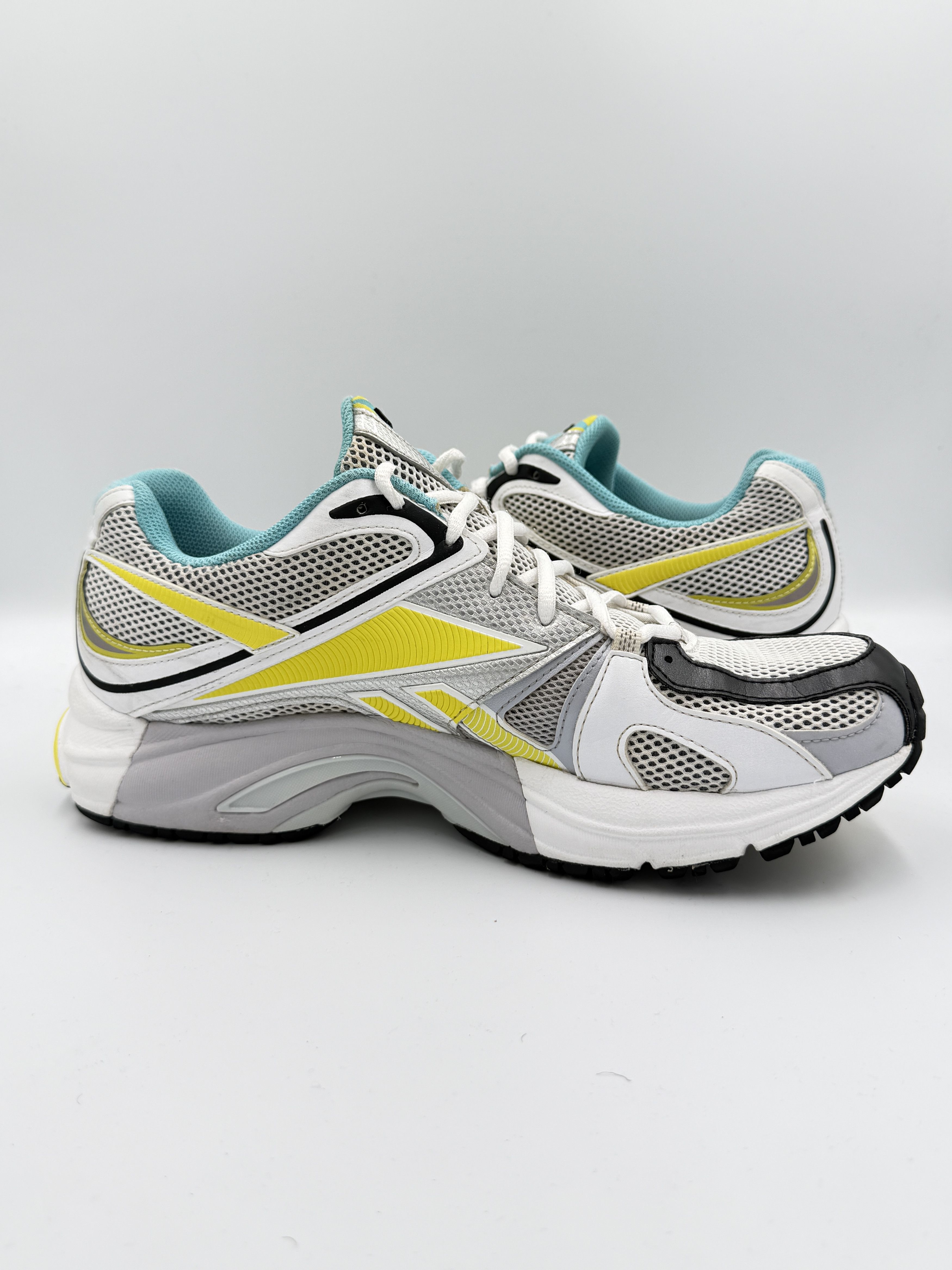Reebok × Vetements Vetements Reebok Spike Runner 200 Sky Blue Yellow White Size US 10 / EU 43 - 5 Thumbnail