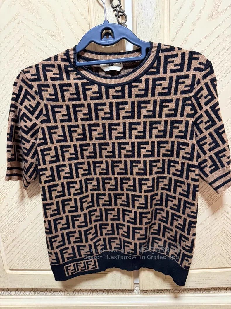 Fendi Fendi Short Sleeve Knit Top, Acetate Blend Size XS / US 0-2 / IT 36-38 - 1 Thumbnail