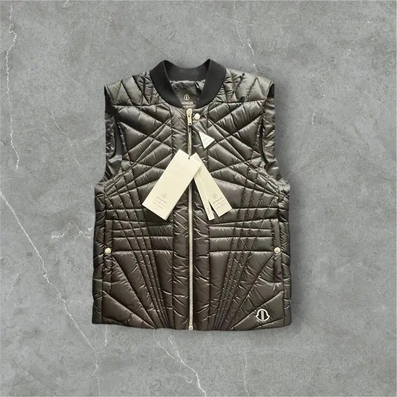 Moncler × Rick Owens Rick Owens Moncler x Megapenta Flight Down Vest Size 1 *New* Size US S / EU 44-46 / 1 - 1 Thumbnail