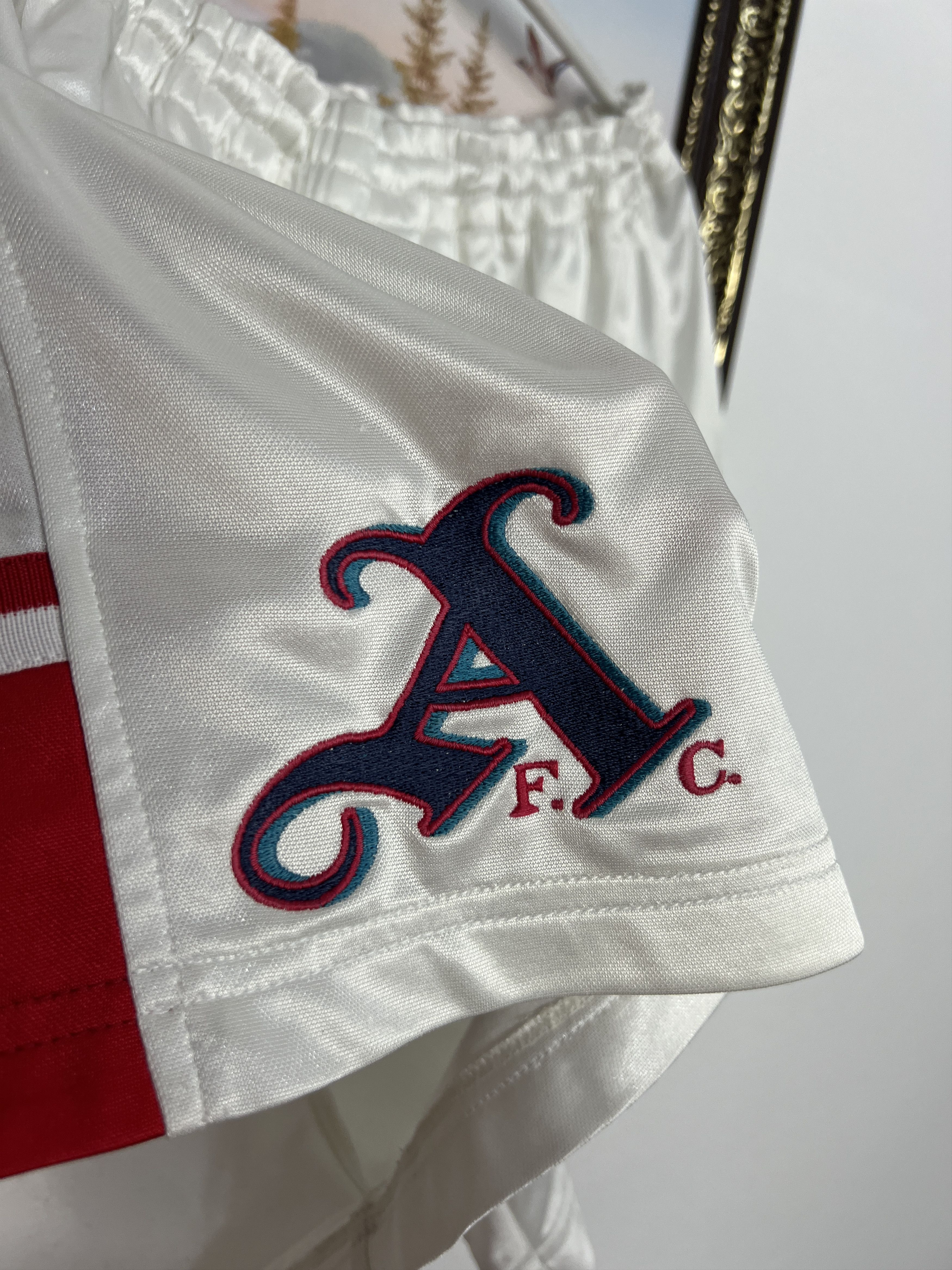 Nike Vintage 90's Arsenal Football Shorts Soccer Gunners Rare Size US 36 / EU 52 - 4 Thumbnail