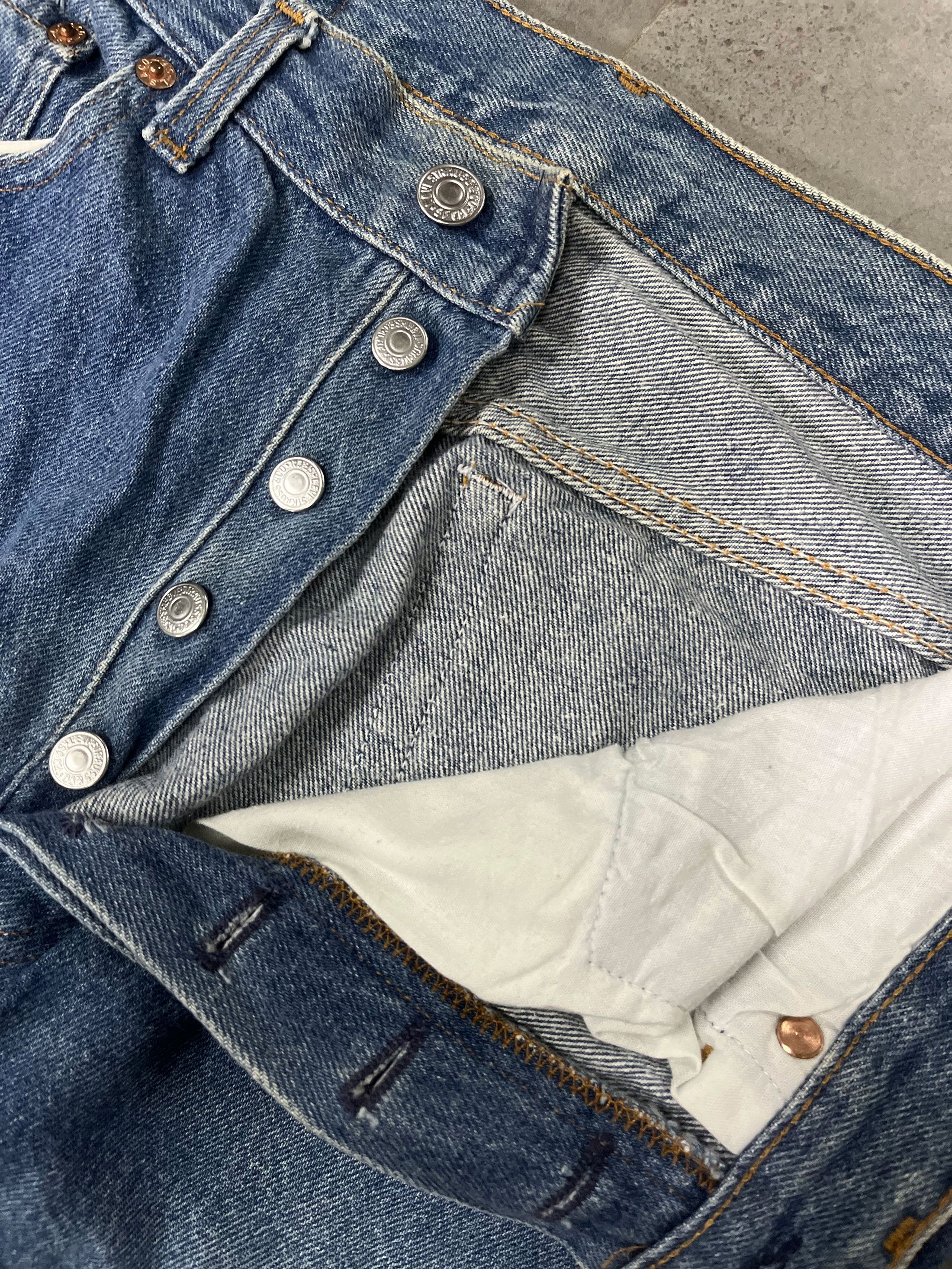 Levi's Vintage Clothing Vintage Levis 501 Stone Wash Size US 30 / EU 46 - 2 Thumbnail