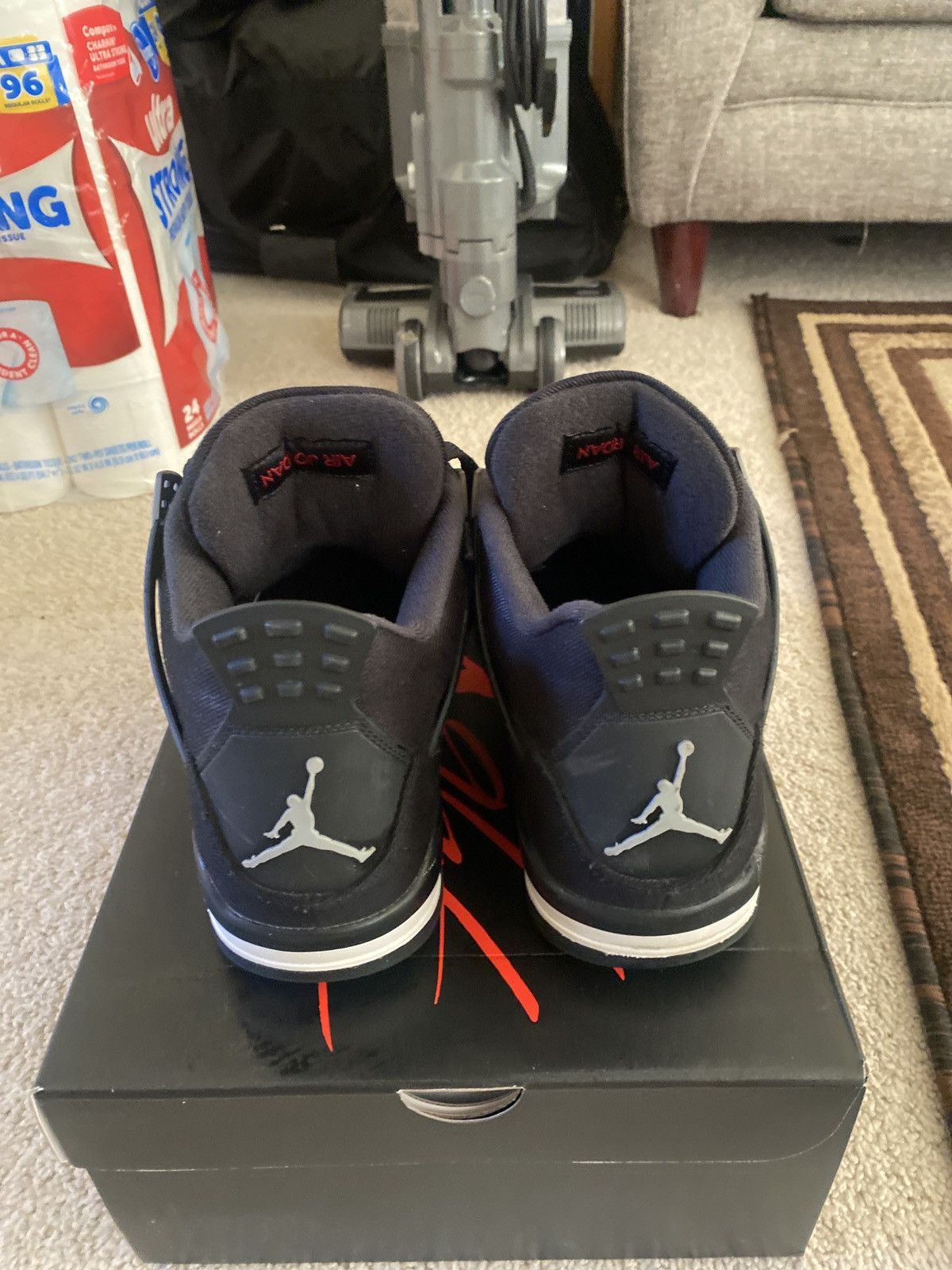 Jordan Brand × Nike Air Jordan 4 Retro SE Size US 10 / EU 43 - 2 Thumbnail
