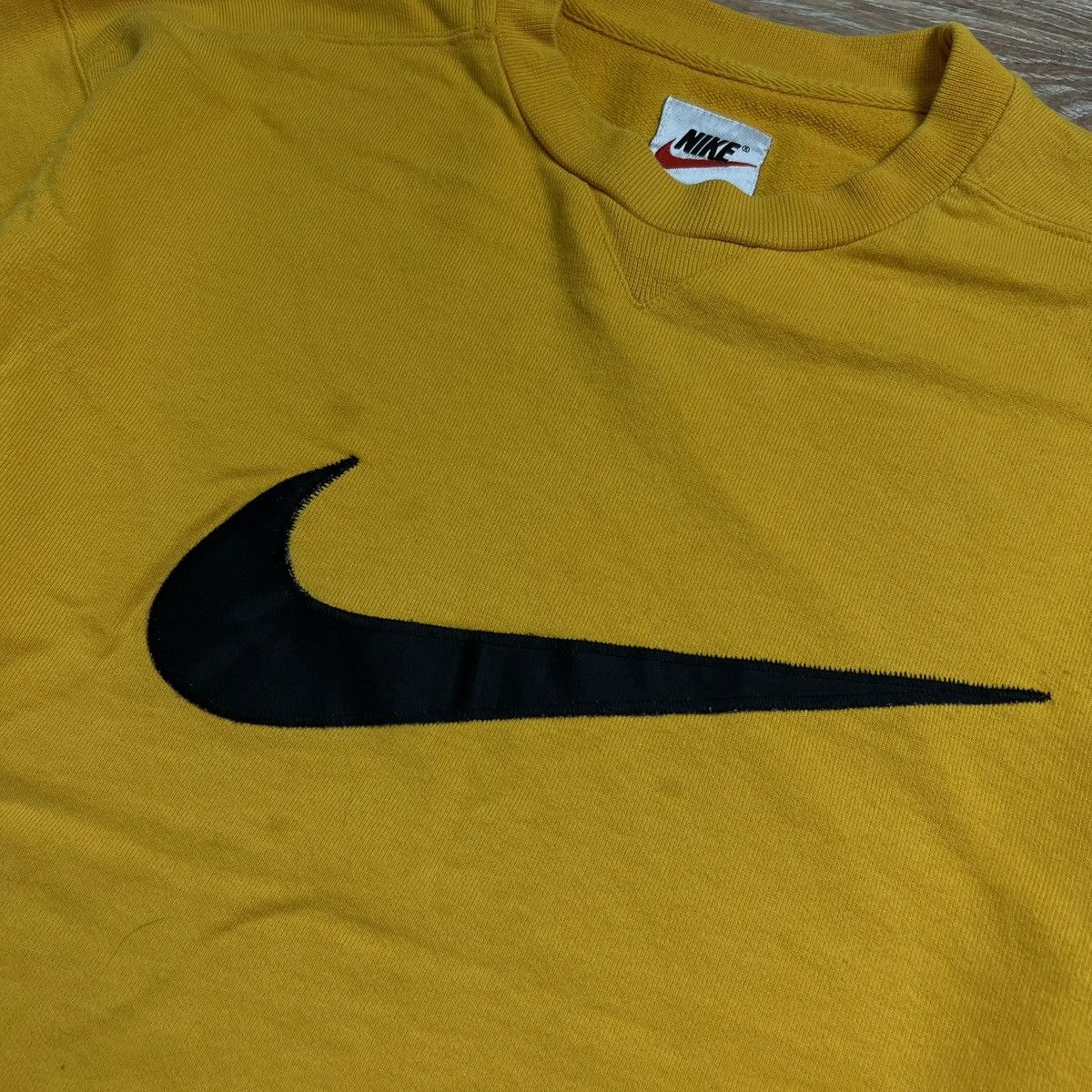 Nike 90s Nike Big Central Swoosh Vintage Y2K Sweatshirt Size US M / EU 48-50 / 2 - 4 Thumbnail