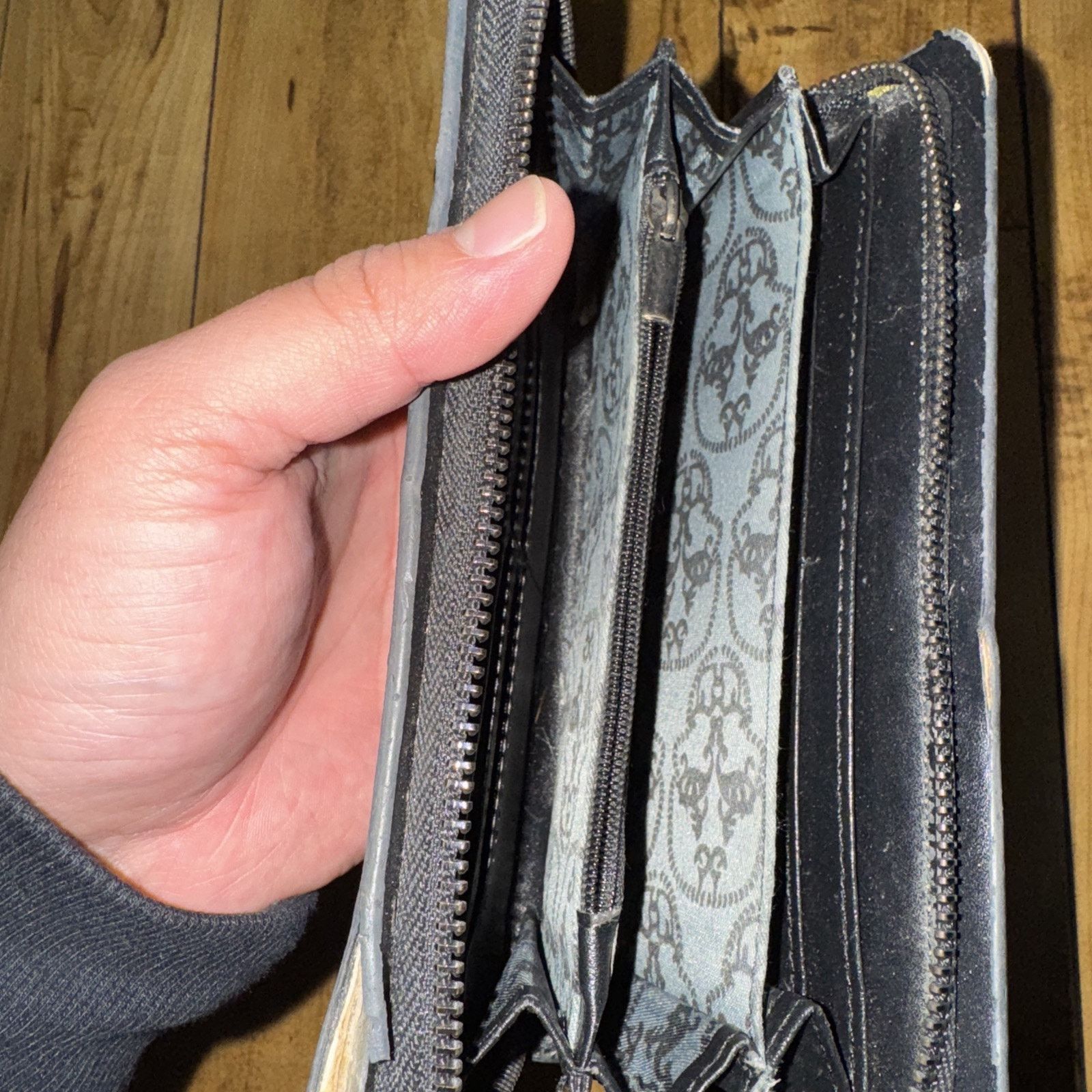 Goth Money × Thomas Wylde × Vintage Thomas Wylde Black Silver Skull Embellished Clutch Handbag Size ONE SIZE - 8 Thumbnail