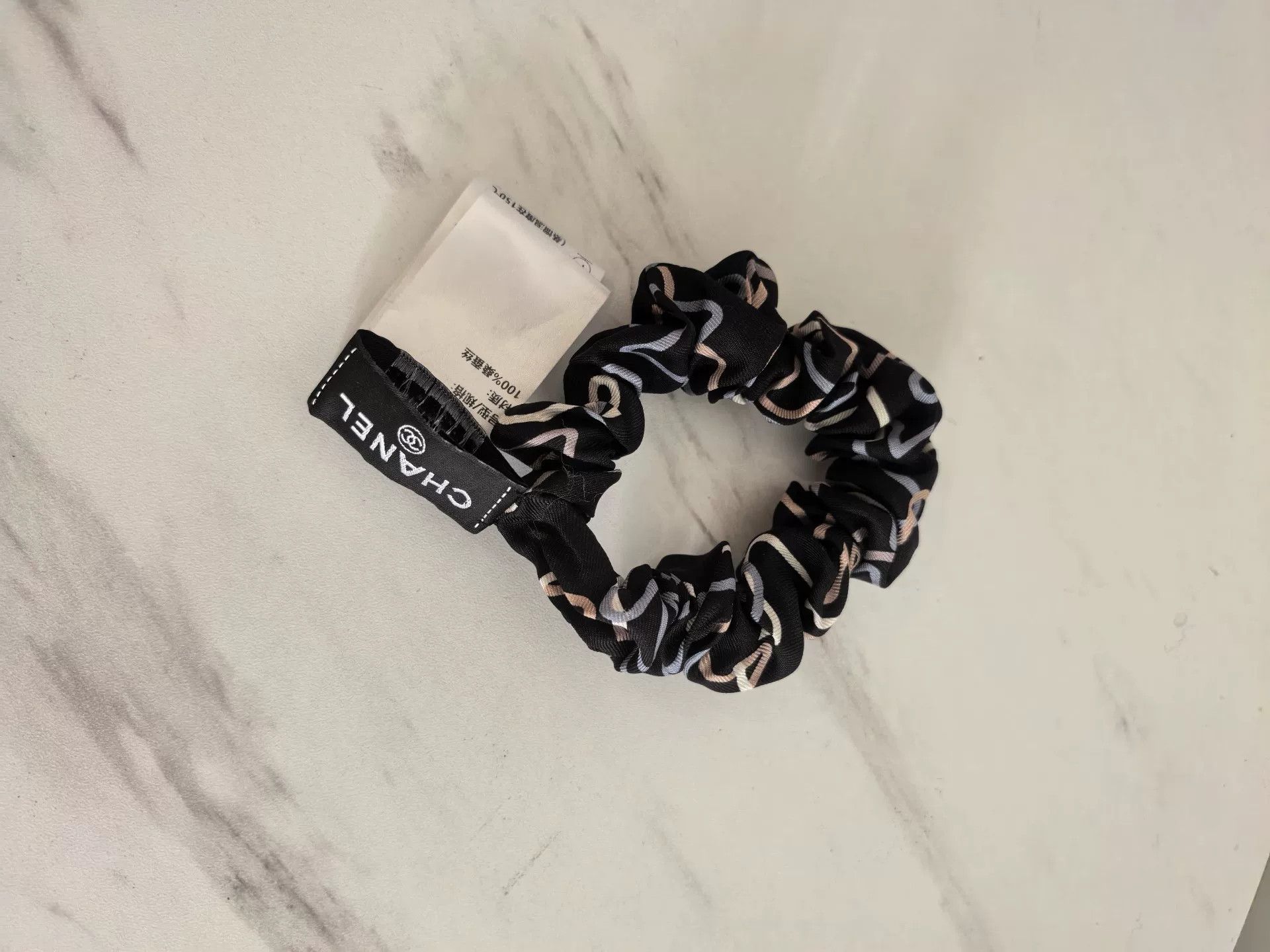 Chanel Chanel Black and Pink Scrunchie Size ONE SIZE - 1 Preview