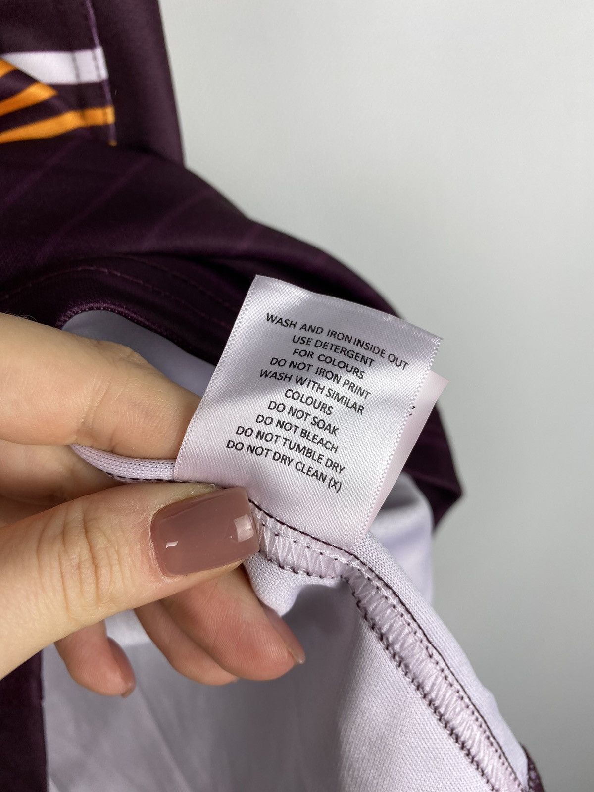 Asics ASICS Brisbane Broncos NRL Home Jersey Rugby Shirt Size S Size US S / EU 44-46 / 1 - 15 Thumbnail