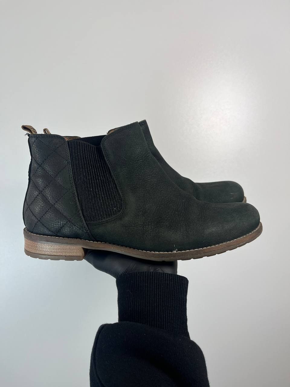 Barbour Barbour Chelsea Leather Ankle Boots Black Quilted Size 40 Size US 7 / EU 40 - 1 Thumbnail