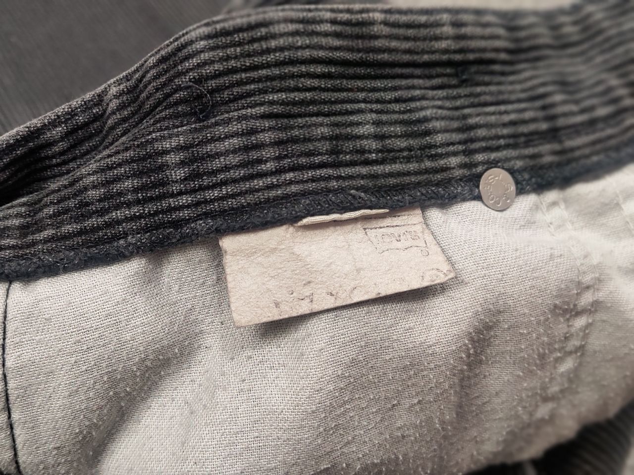 Levi's Vintage 80's levis Work Dark Faded Corduroy Trouser Pants Size US 30 / EU 46 - 13 Thumbnail