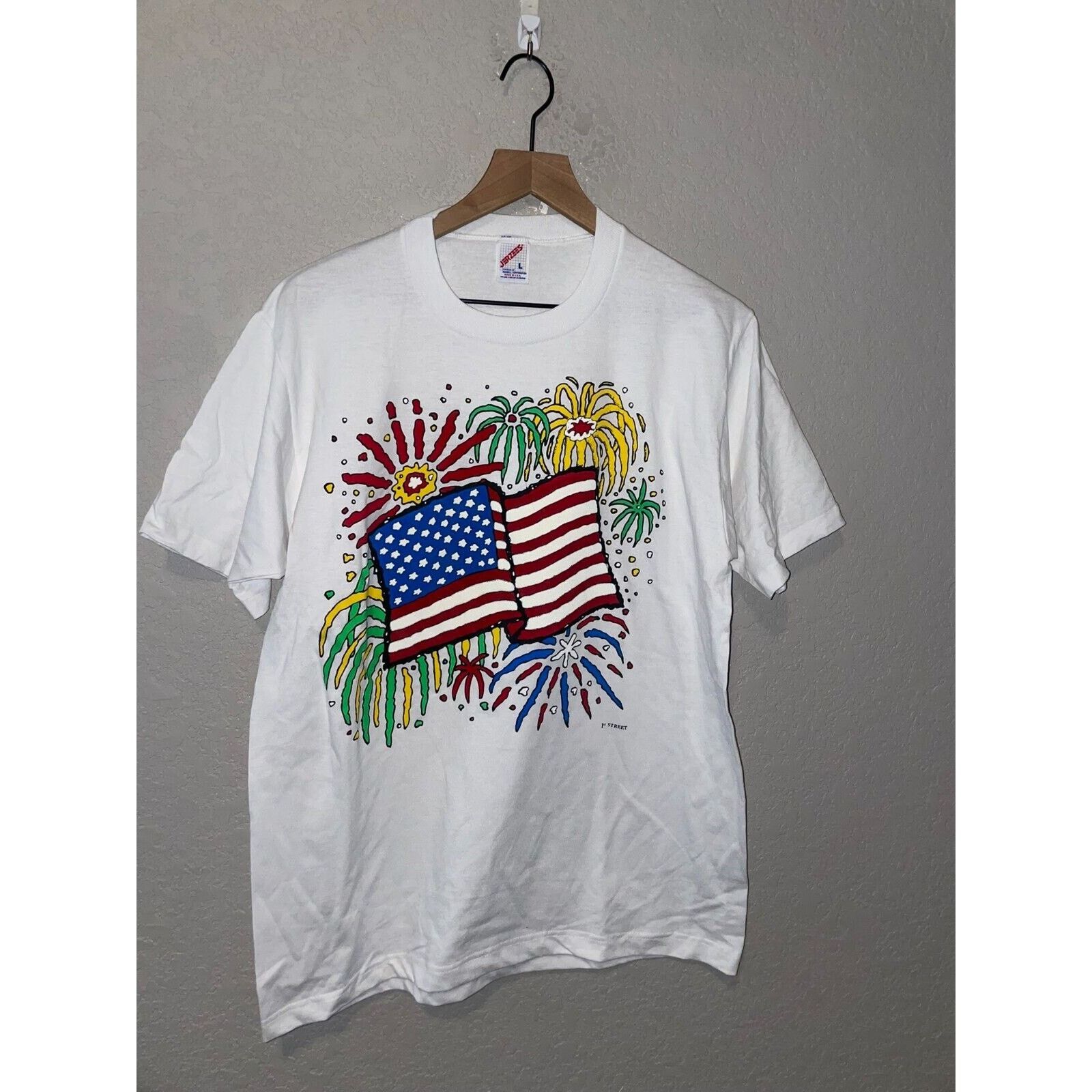 Jerzees Vintage July 4th Shirt Fireworks USA America Graphic Tee 90s Size US L / EU 52-54 / 3 - 1 Thumbnail