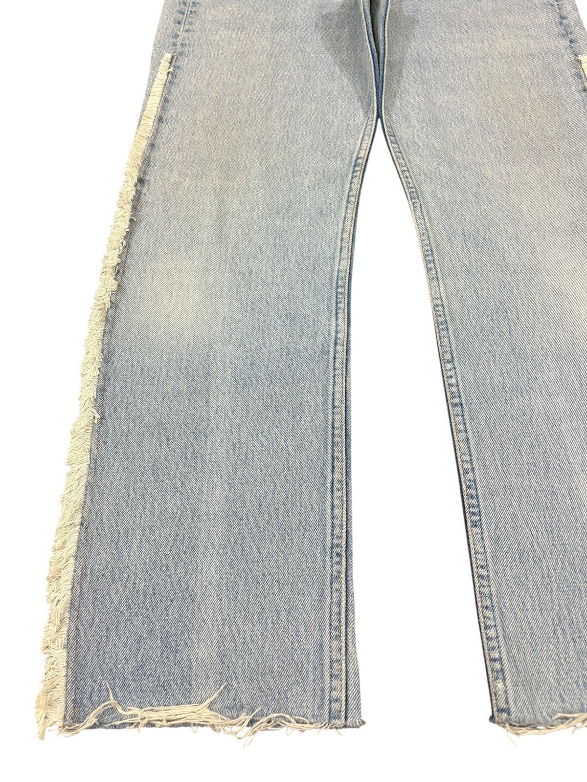 Levi's Vintage 90s Levis 501 Light Wash Distressed Jeans Size US 31 - 6 Thumbnail