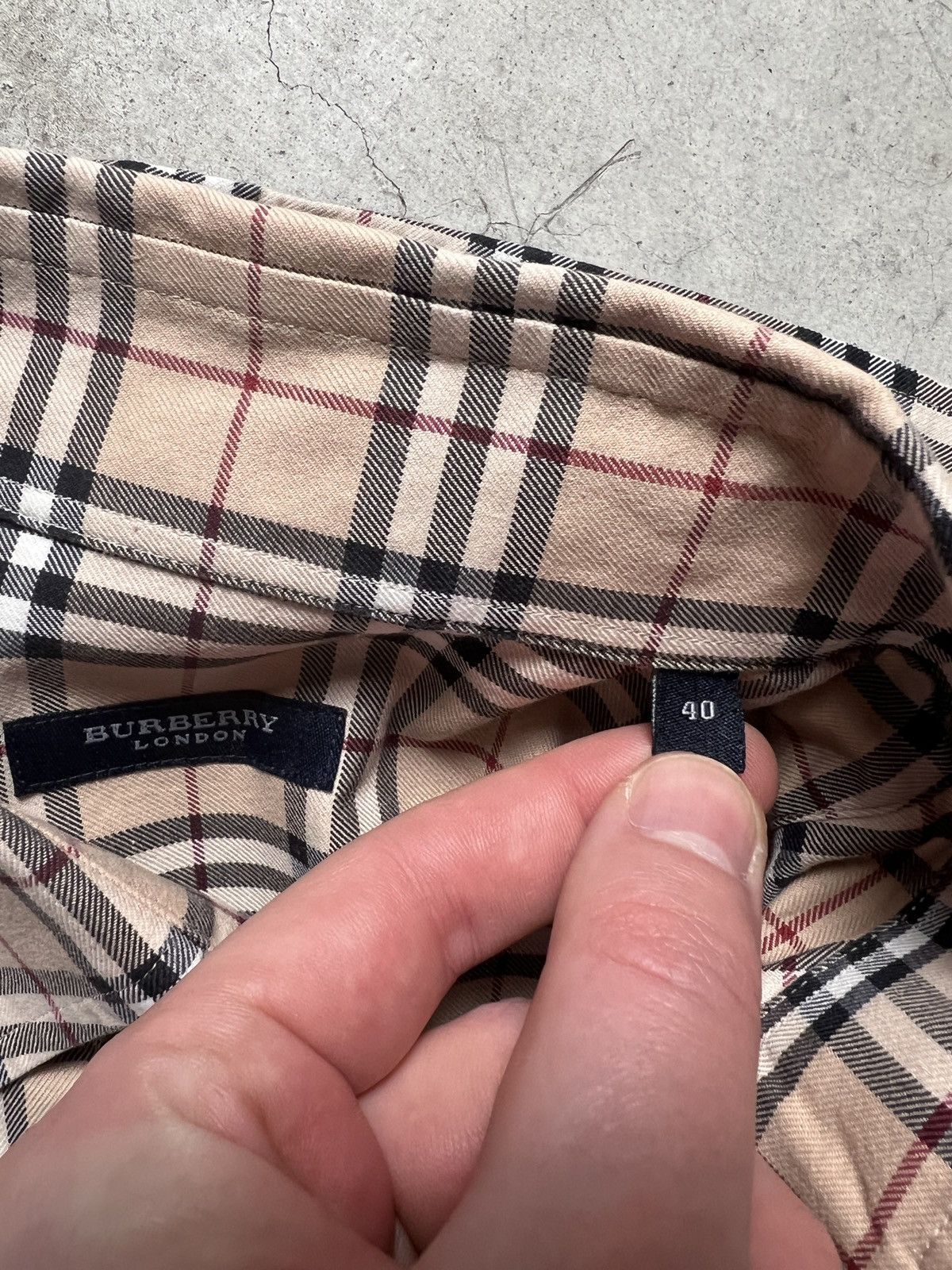 Burberry Burberry Vintage Checkered Shirt Size US L / EU 52-54 / 3 - 15 Thumbnail