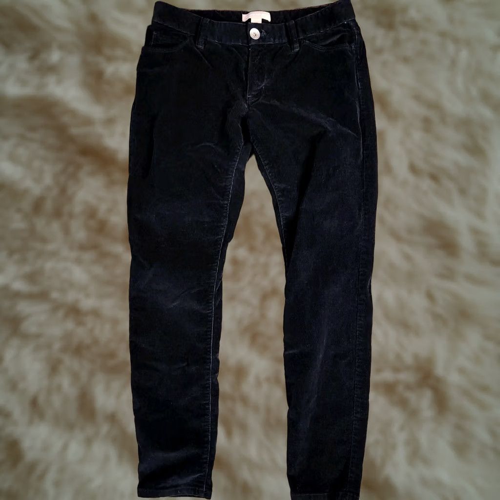 Banana Republic Banana Republic Pants Women 27 28 Navy Corduroy Skinny Low Rise Stretch Inseam 28 Casual Size 27" / US 4 / IT 40 - 1 Thumbnail