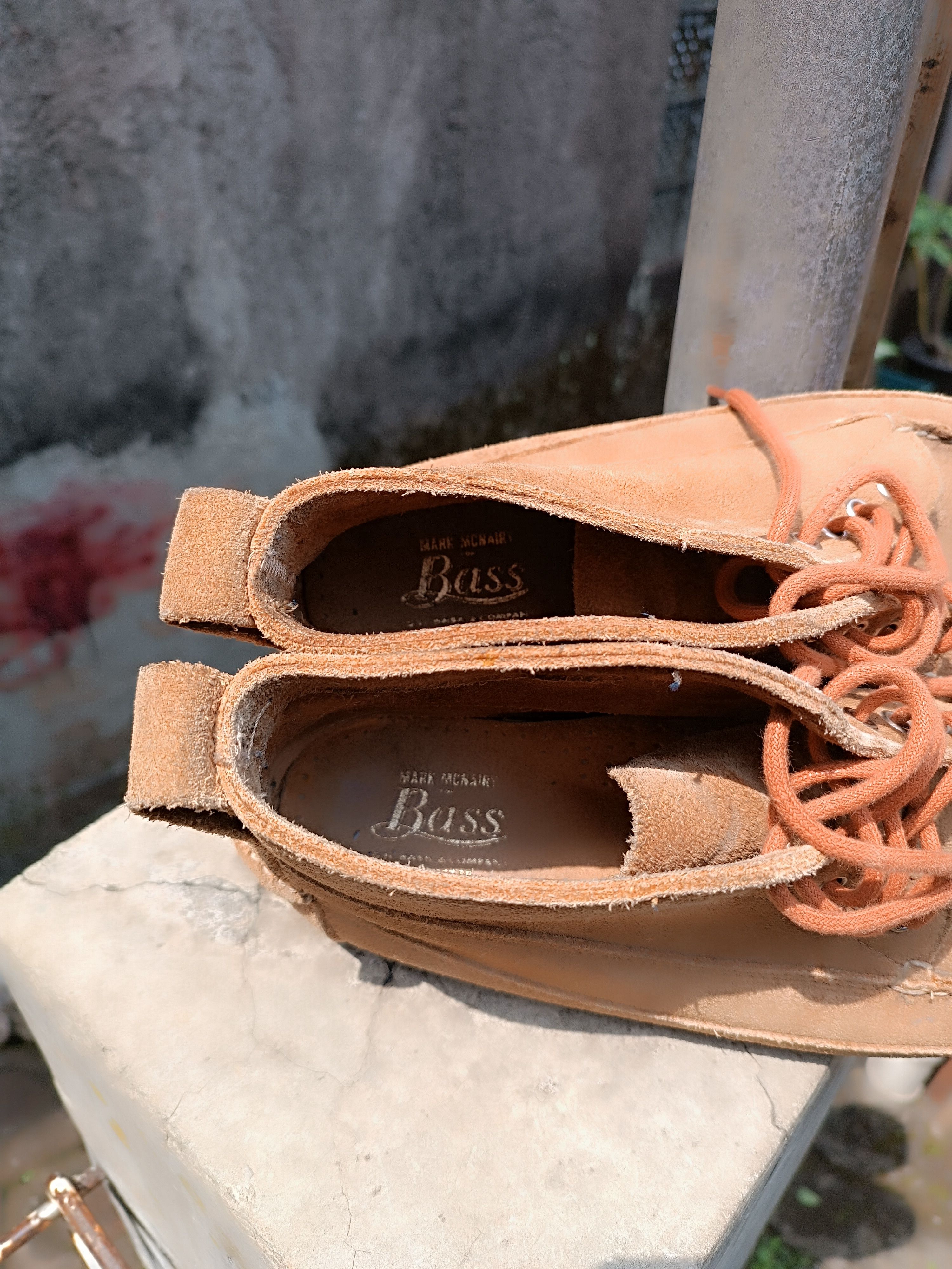 G.H. Bass & Co. G.H. Bass X Mark McNairy Carlton Chukka Boots Limited Size US 8.5 / EU 41-42 - 9 Thumbnail