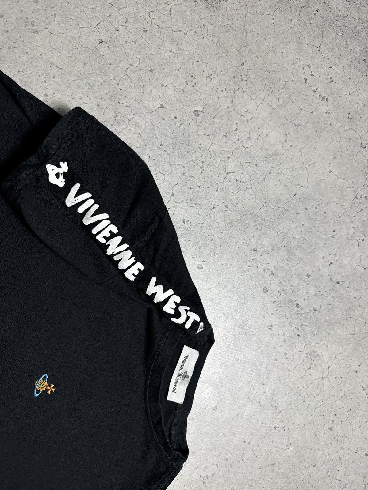 Vivienne Westwood Vivienne Westwood Black Luxury T-Shirt Size S Size US S / EU 44-46 / 1 - 6 Thumbnail