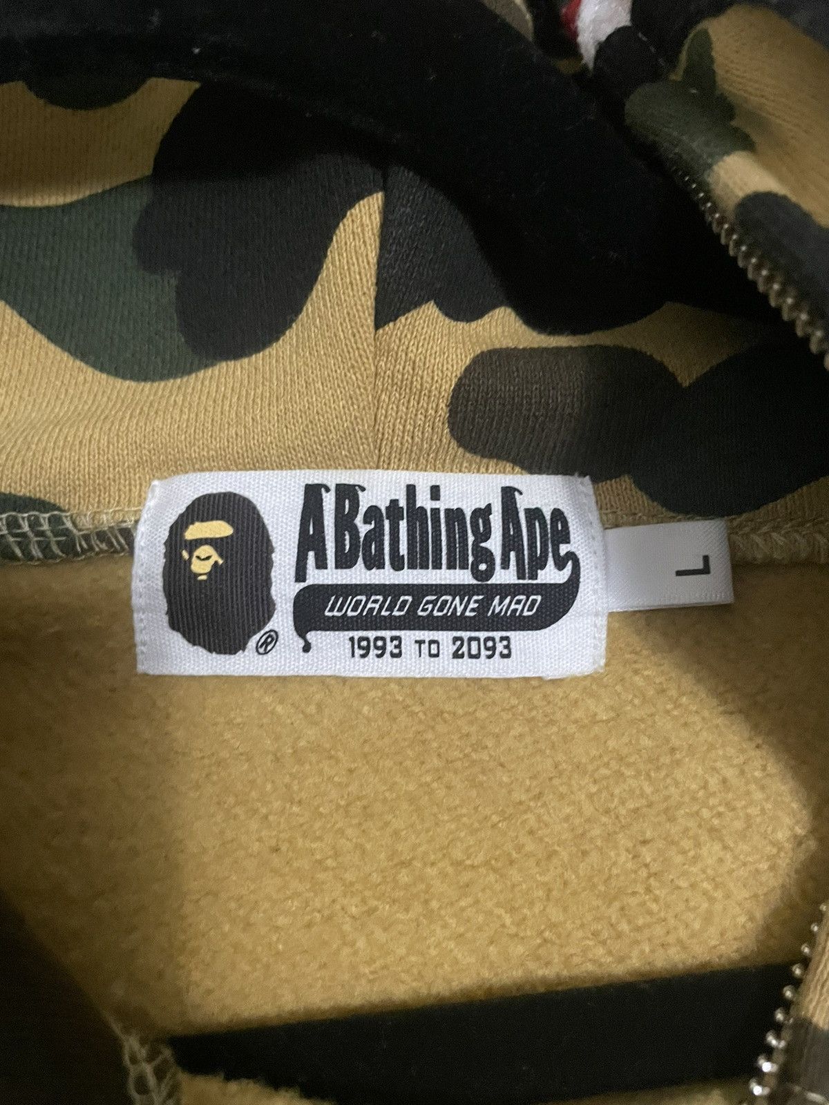Bape 1st Camo Shark Full Zip Hoodie Size US L / EU 52-54 / 3 - 6 Thumbnail