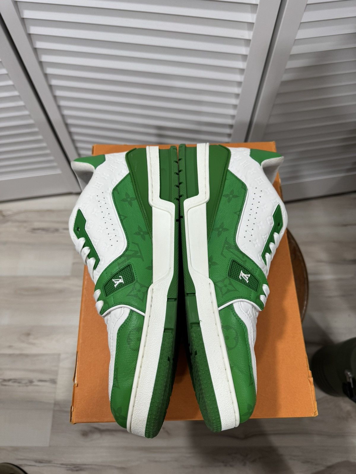Louis Vuitton Louis Vuitton Trainer #54 Mini Monogram (Green/White) Size US 11 / EU 44 - 5 Thumbnail