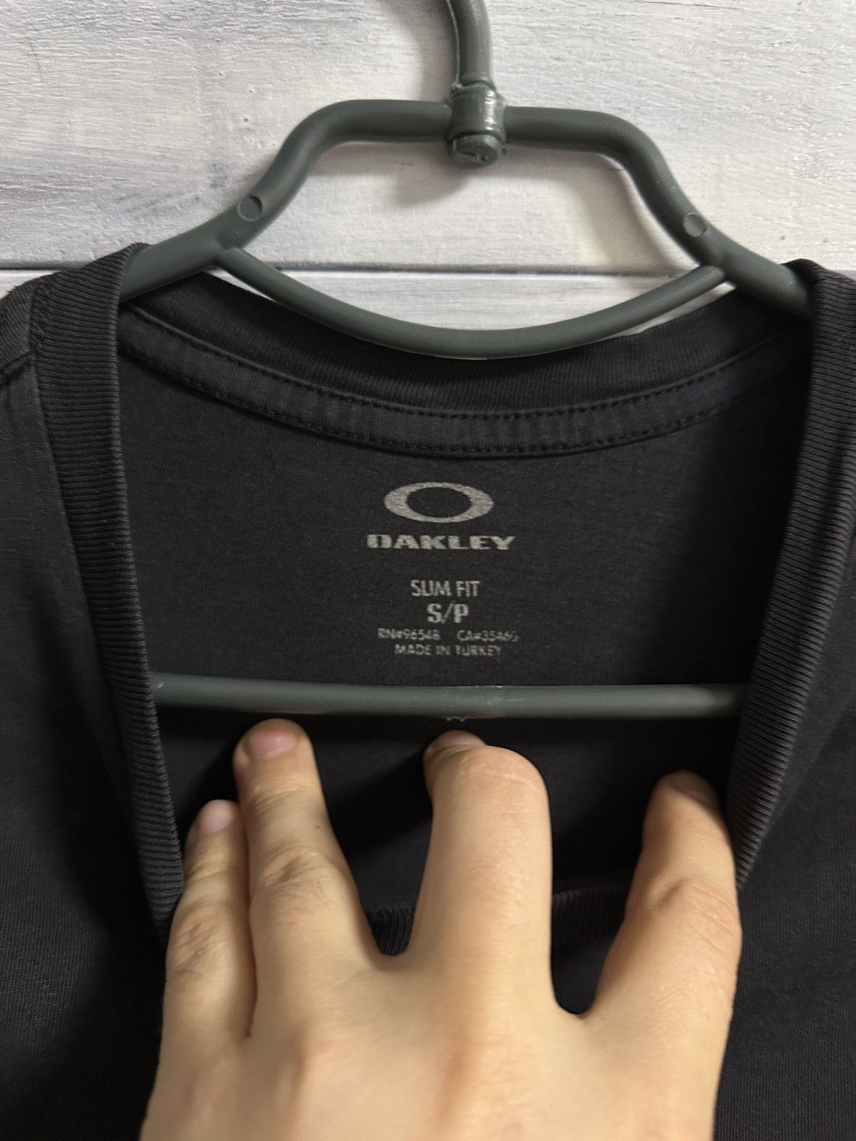 Vintage Rare Vintage T-Shirt Oakley Big Logo Size S. Size US S / EU 44-46 / 1 - 6 Thumbnail