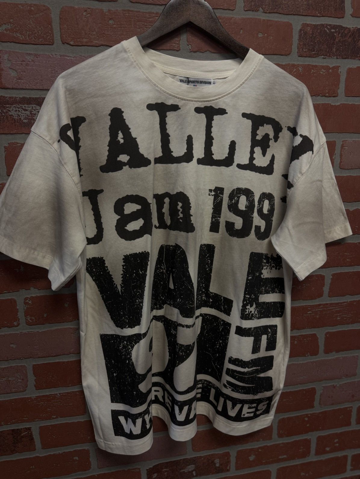 Vale Vale Valley 97FM Tee Shirt Size Medium (NEW) Size US M / EU 48-50 / 2 - 2 Thumbnail