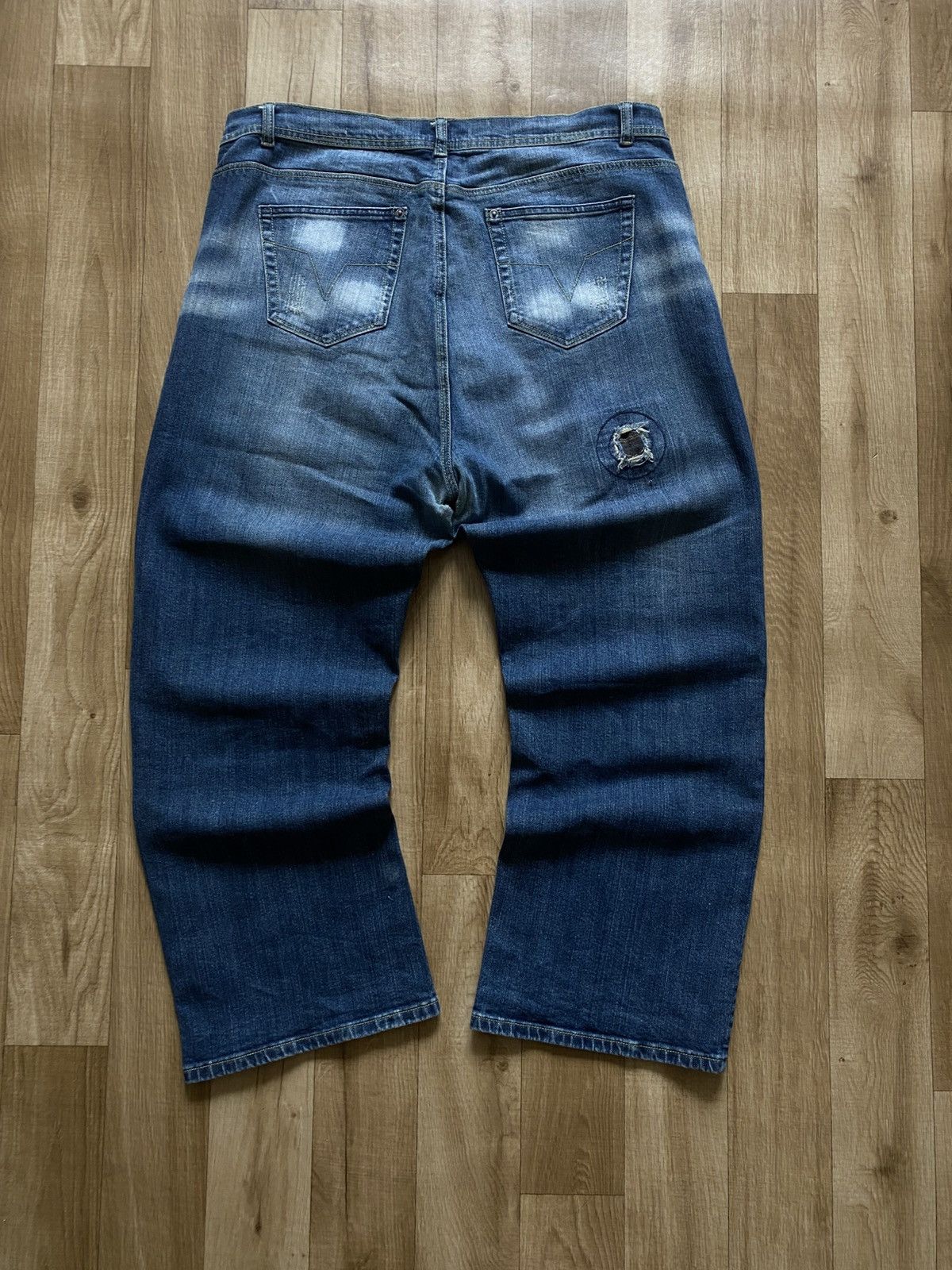 Vintage Wide-Leg Distressed Vintage Jeans Size US 37 - 7 Thumbnail
