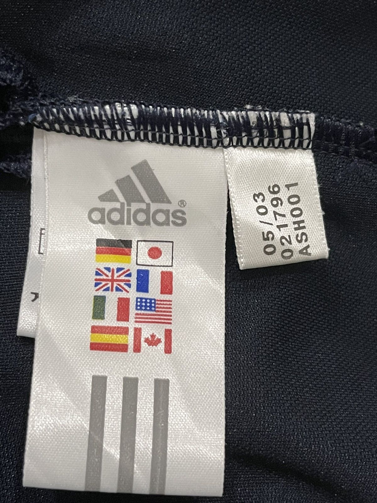 Adidas Authentic Zinedine Zidane 2003 Real Madrid Away Jersey Size US M / EU 48-50 / 2 - 4 Thumbnail